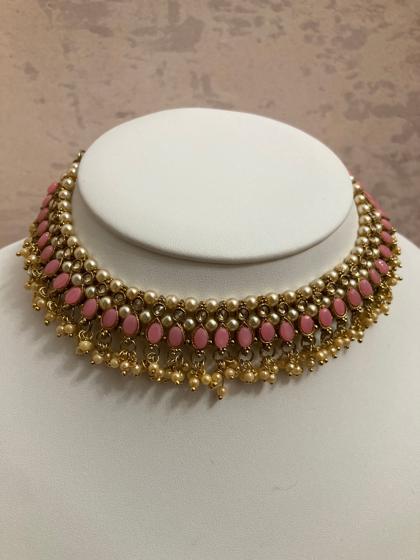 Manika Kundan And Pearl Choker Set (ST185) (Pink)