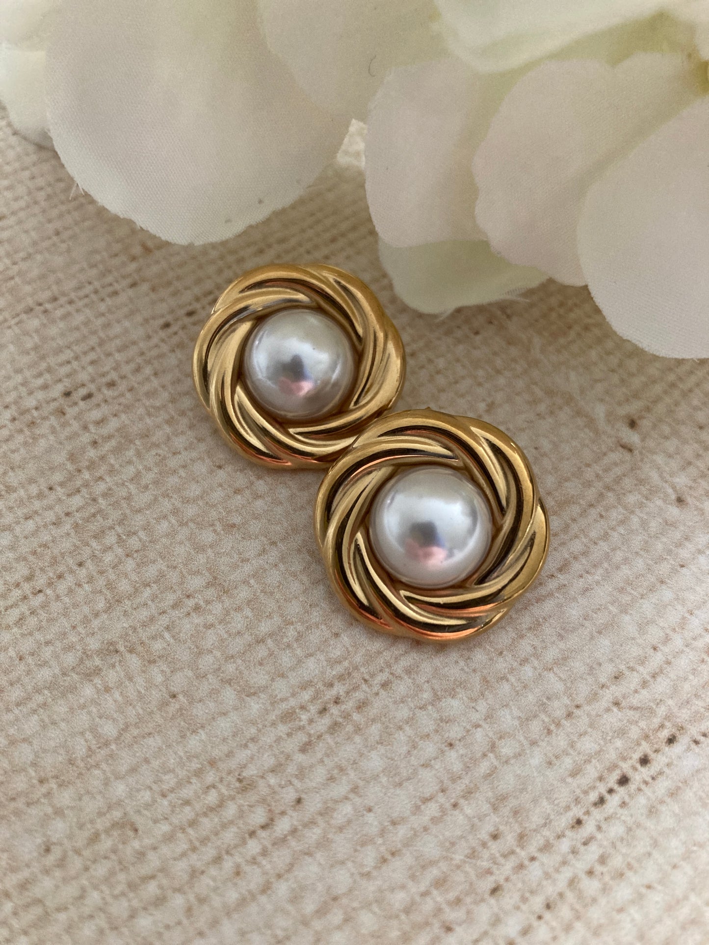 18K Gold Plated Pearl Chunky Stud Earrings (ST1026)