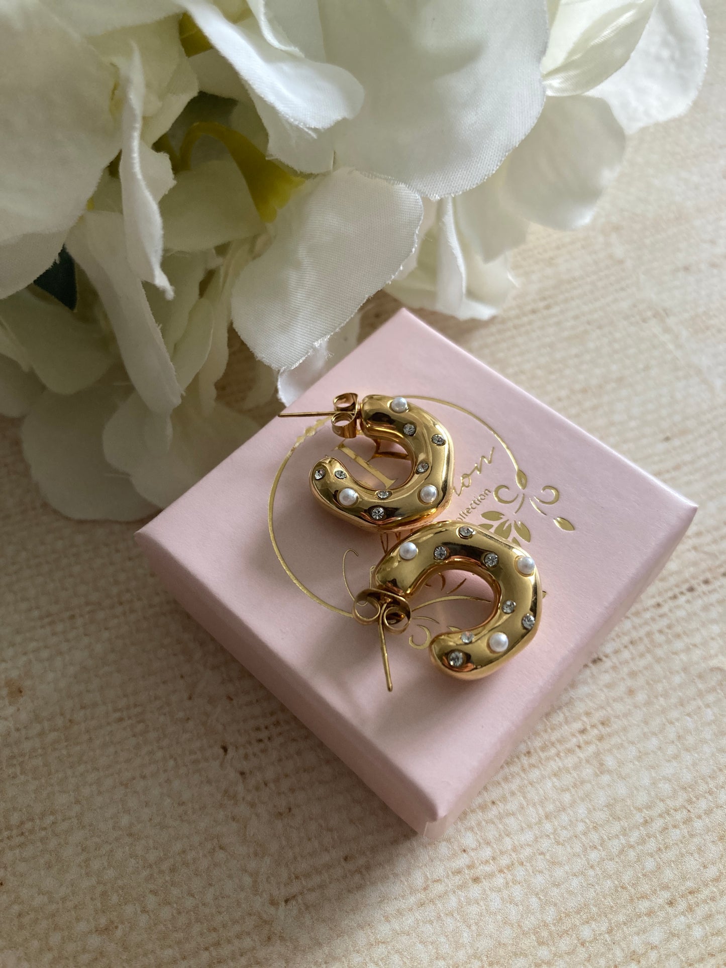 18K Gold Plated Pearl Chunky Hoop Earrings (ST1027)