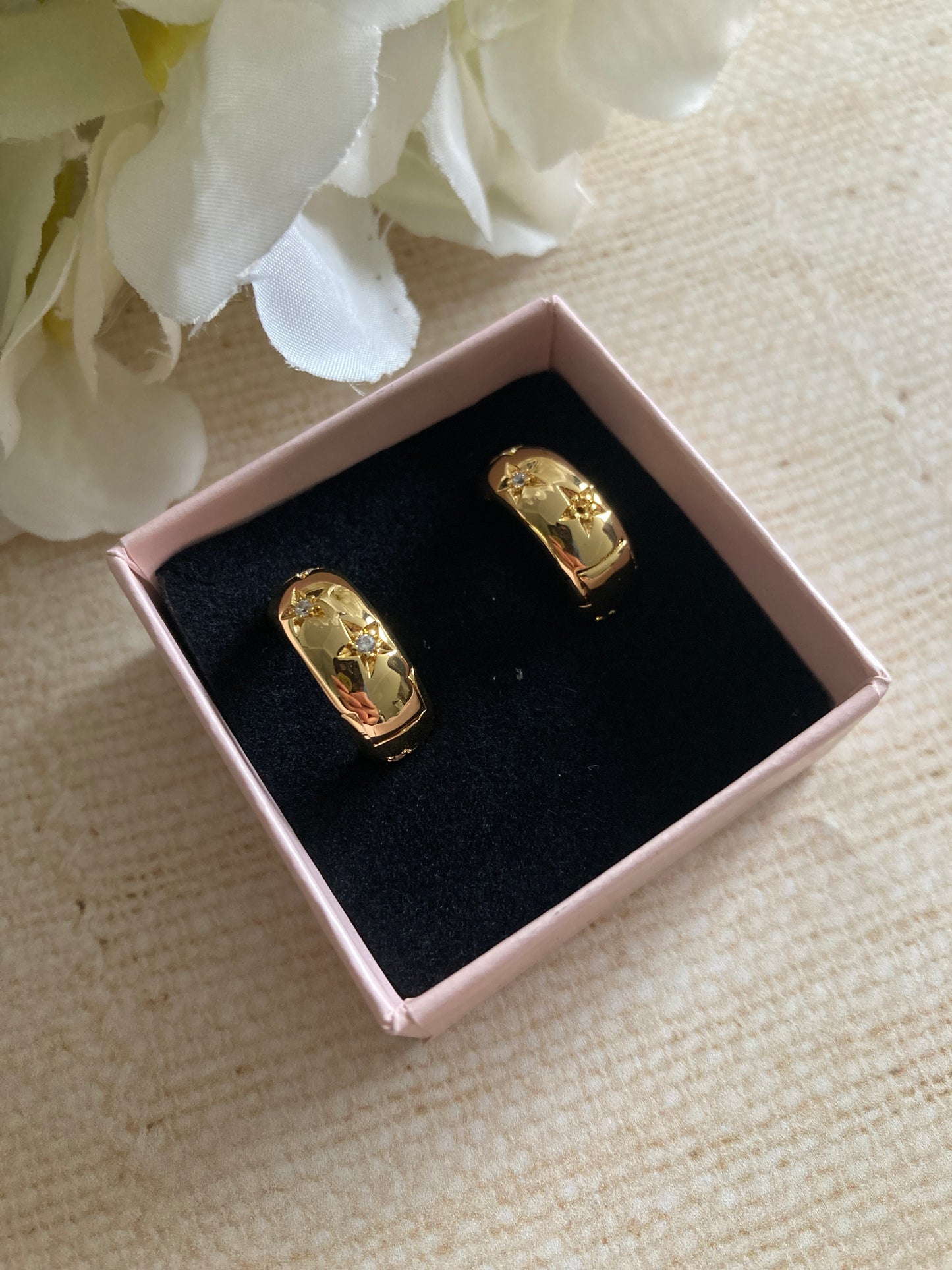 18K Gold Plated Chunky Star Huggie Hoop Earrings (ST1027)