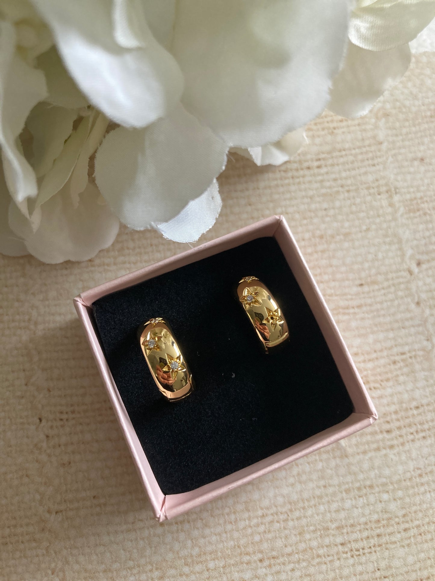 18K Gold Plated Chunky Star Huggie Hoop Earrings (ST1027)