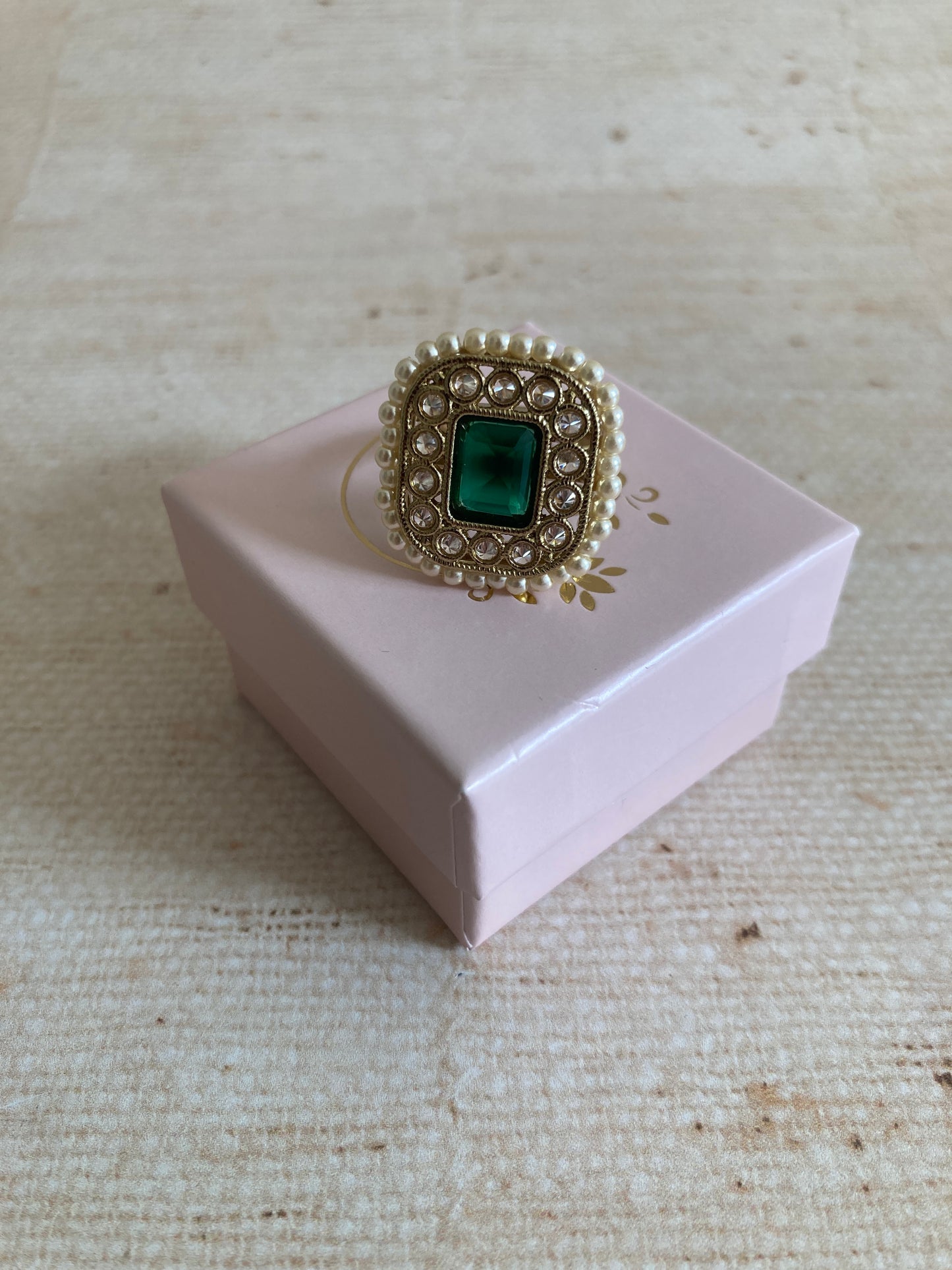 Gold Emerald Green Adjustable Ring (ST1036)