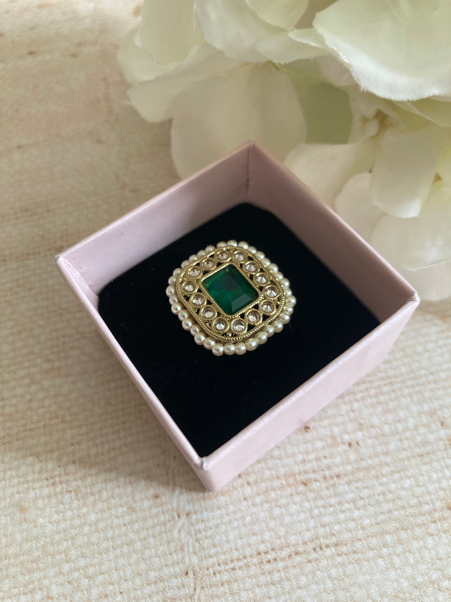 Gold Emerald Green Adjustable Ring (ST1036)