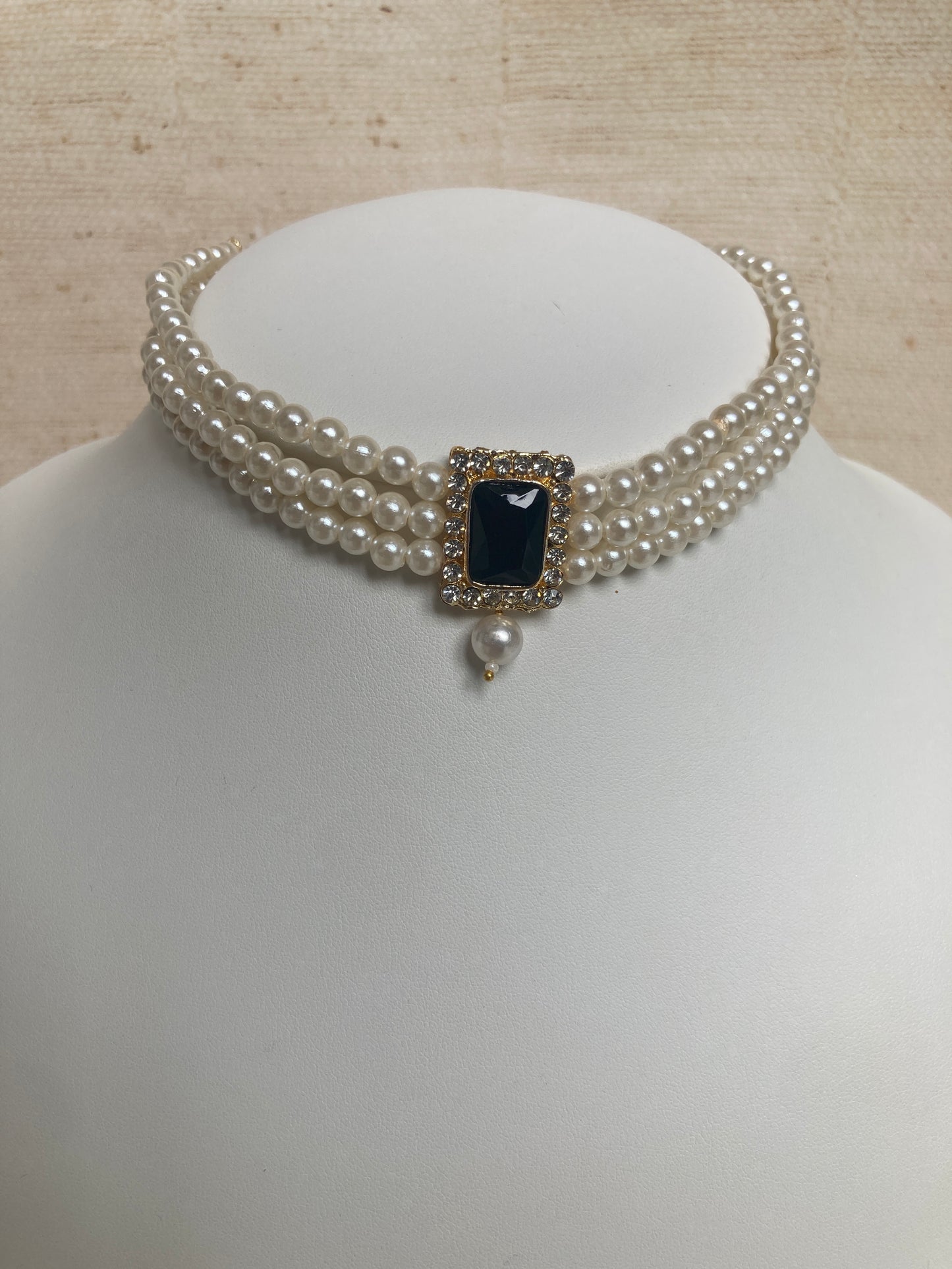 Safeena 18K Gold Plated Handcrafted Pearl Choker Set (ST793) (Black)