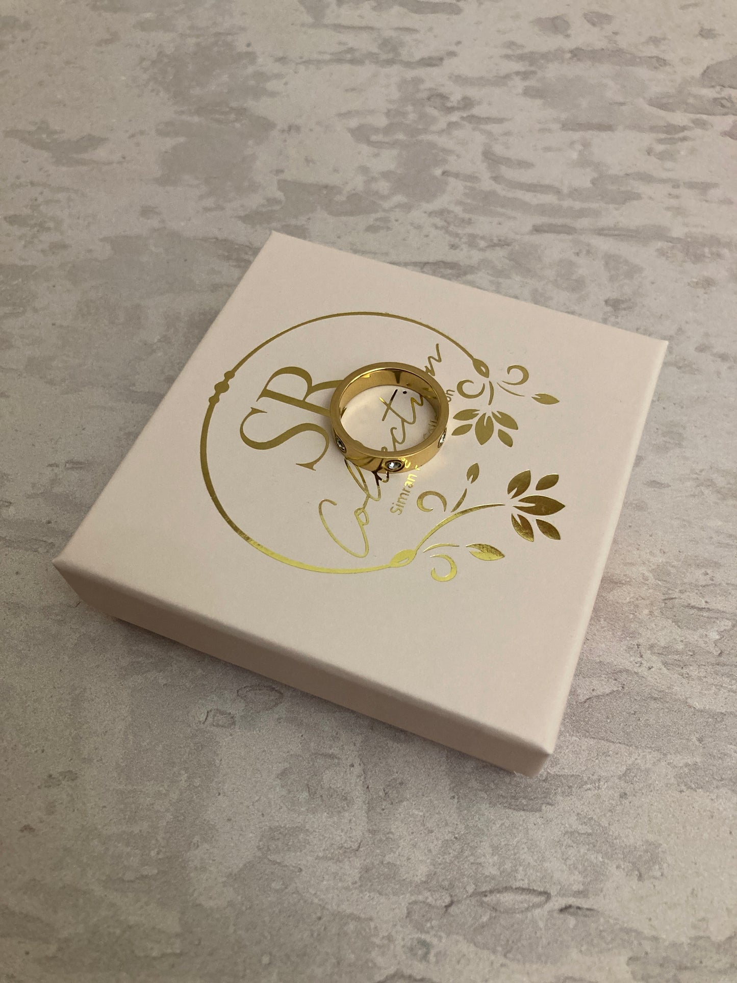 Luxury Stainless Steel Gold Zirconia Encrusted Ring (ST840)