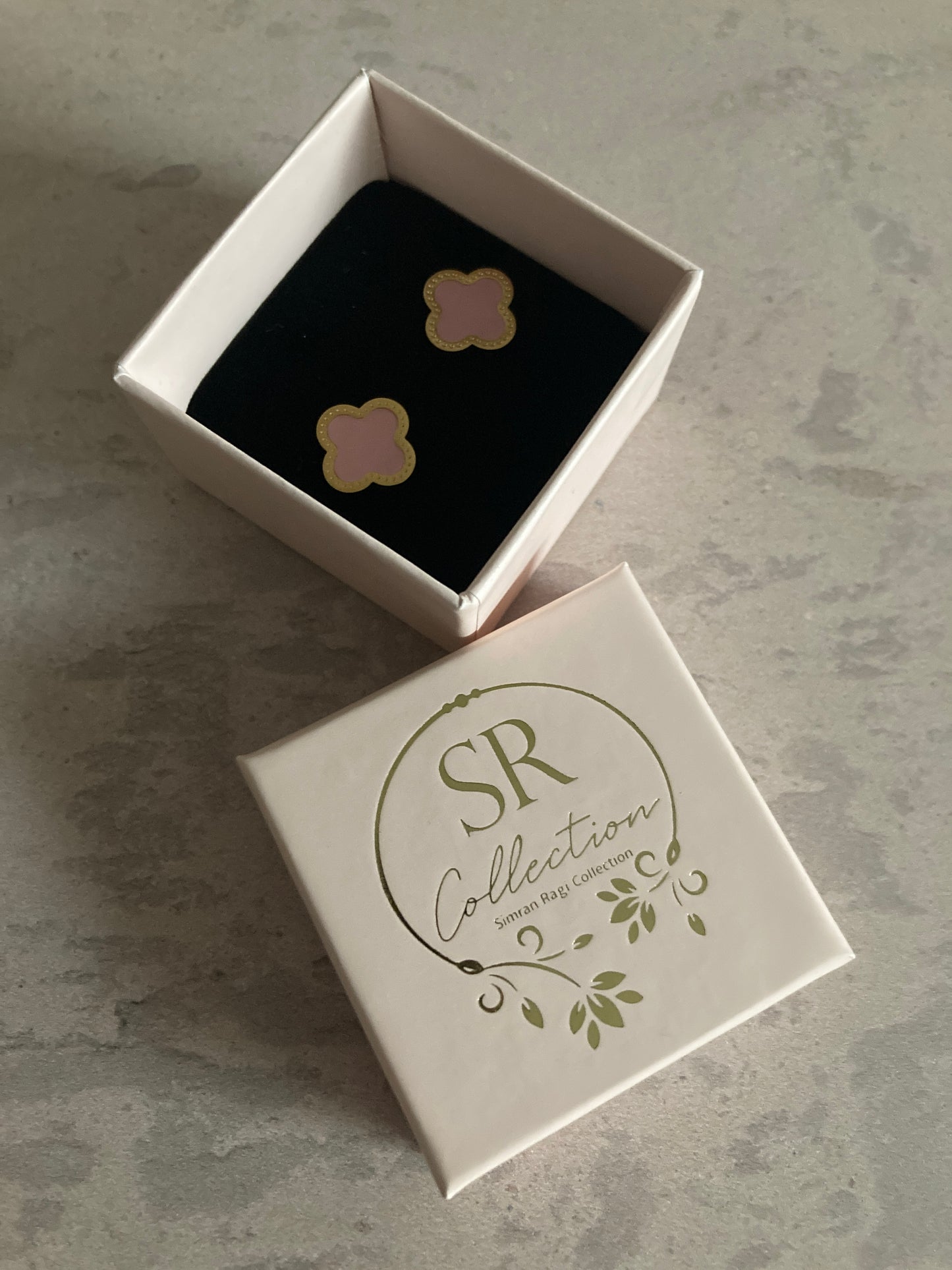 Clover Stud Earrings (ST814) (Pink)