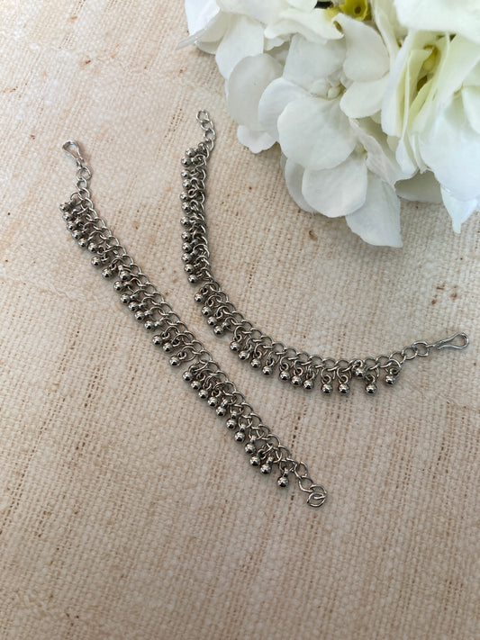 Silver Oxidised Ghungaroo Ear Chains/Kaan Chain (ST1060)