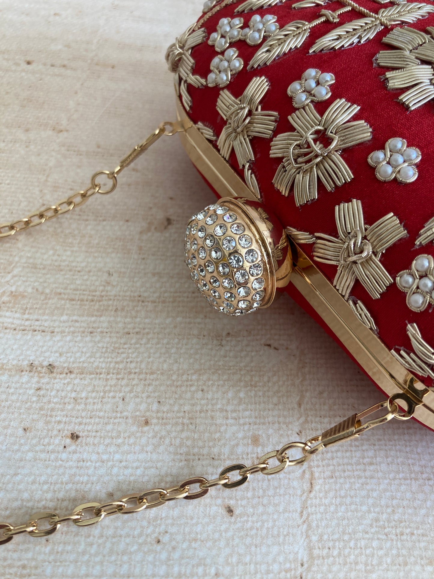 Lucia Oval Red Clutch (ST902)