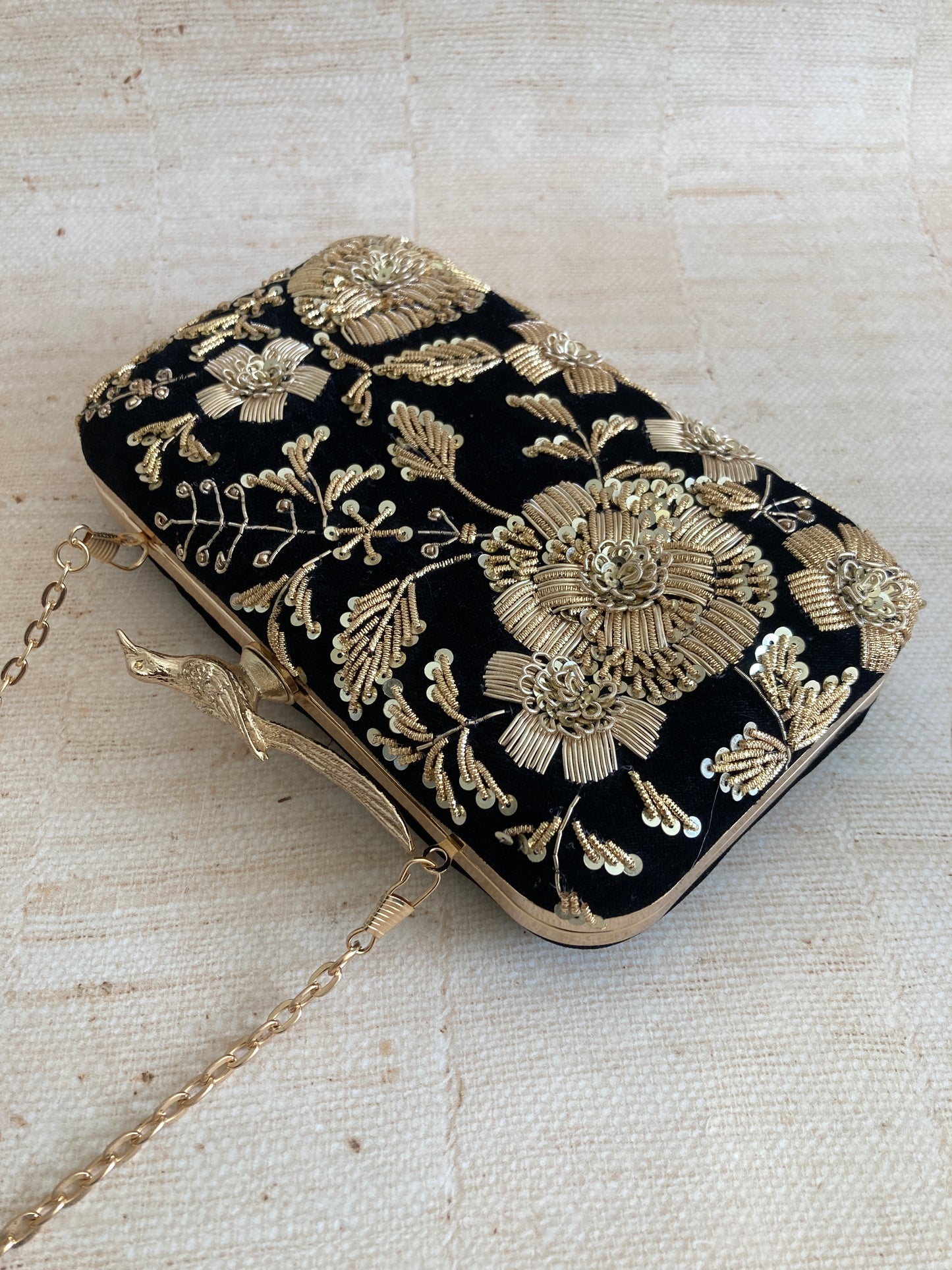 Laya (Velvet Rectangular Clutch) (Black) (ST1043)