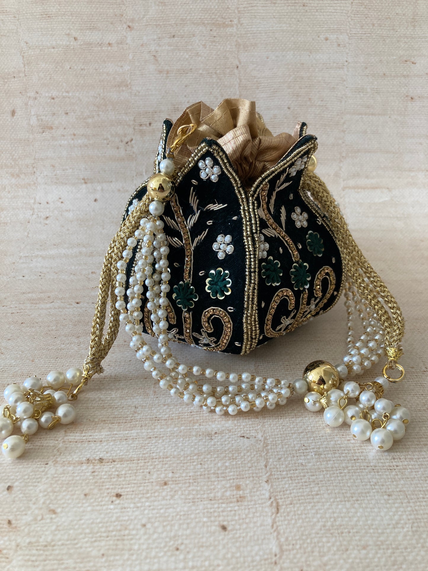 Anju (Potli Bag) (Velvet Emerald Green) (ST269)