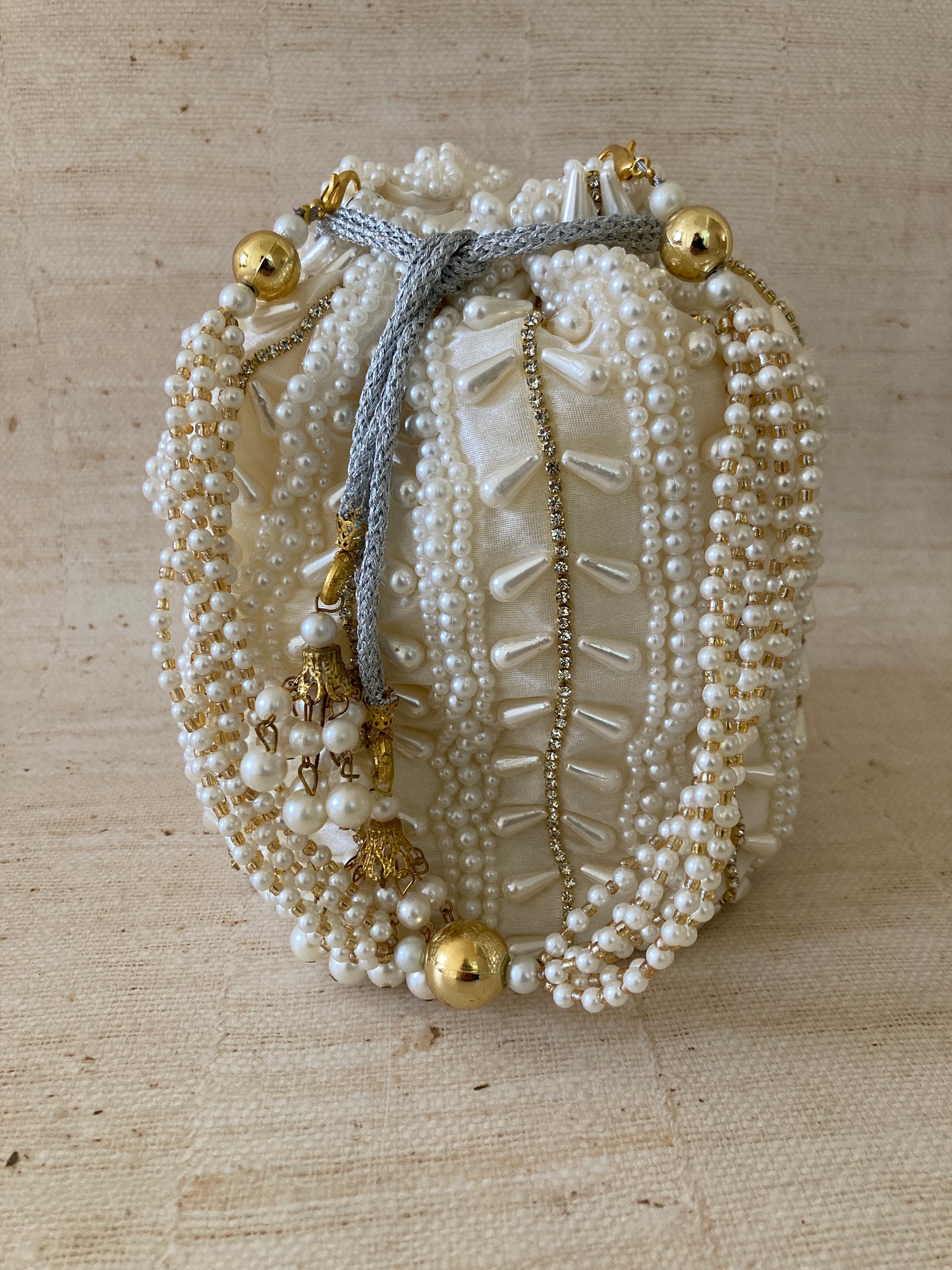 Diana Pearl Potli (White Ivory) (ST356)