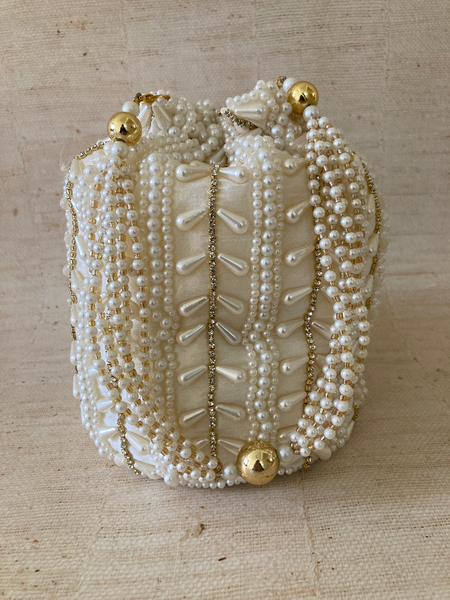 Diana Pearl Potli (White Ivory) (ST356)