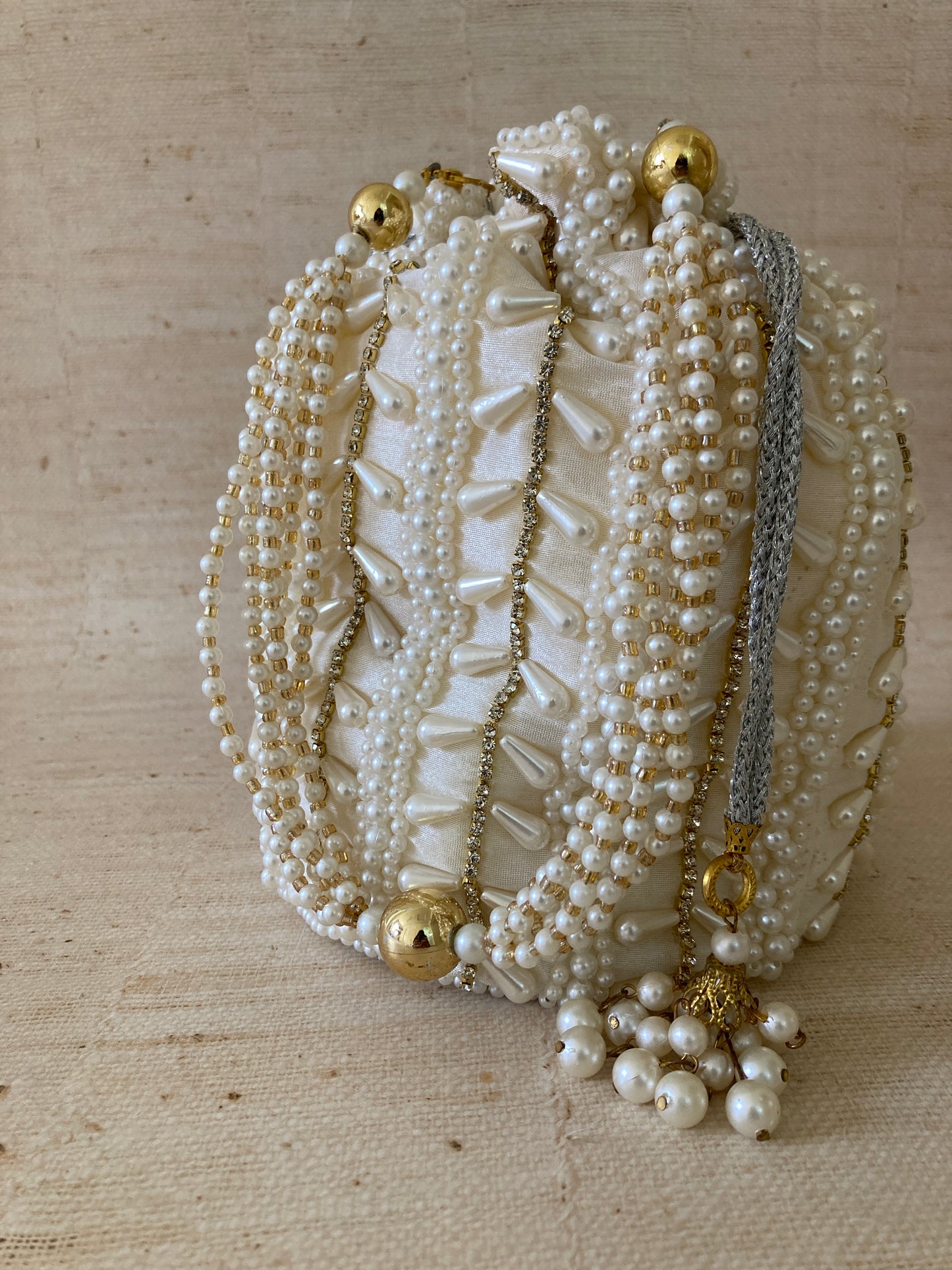 Diana Pearl Potli (White Ivory) (ST356)