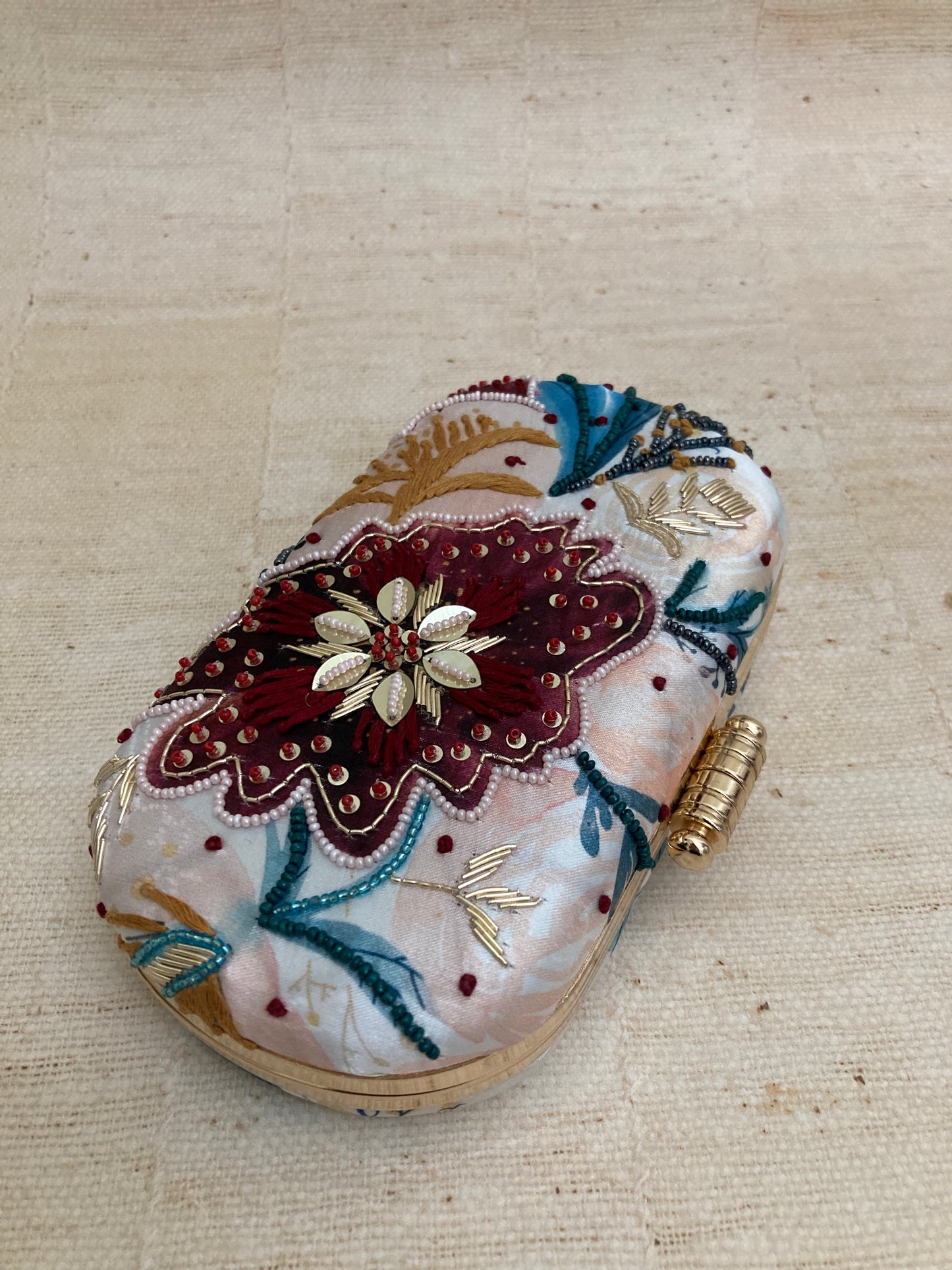 Spring Bloom (Oval Clutch) (ST283)
