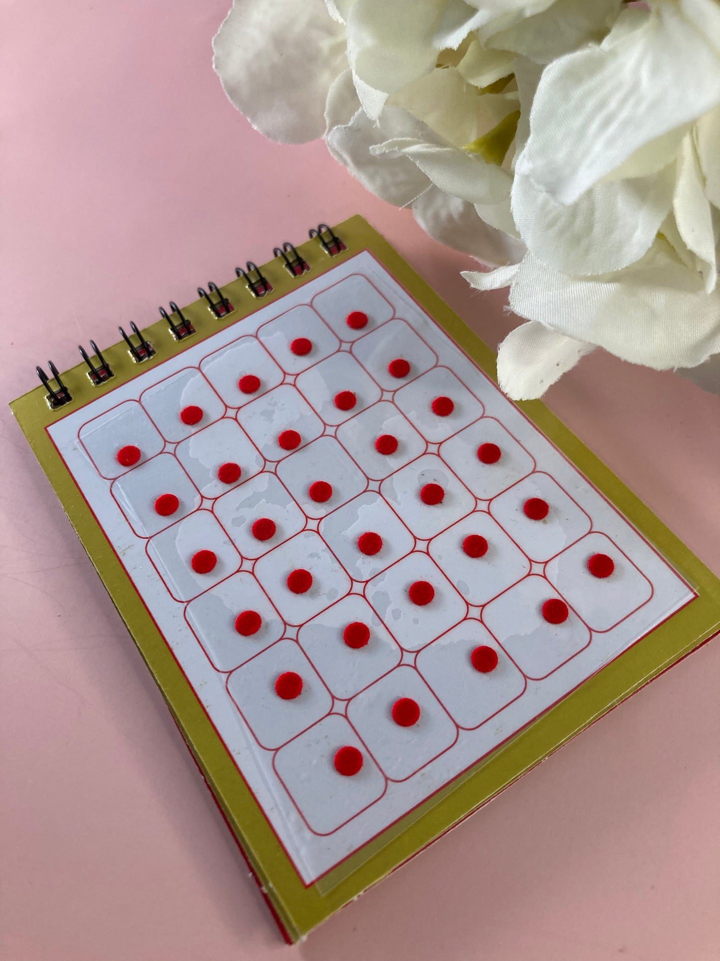 Mini Range Assorted Colours 120 Bindi Booklet (ST709) (4 Inch Bindis)