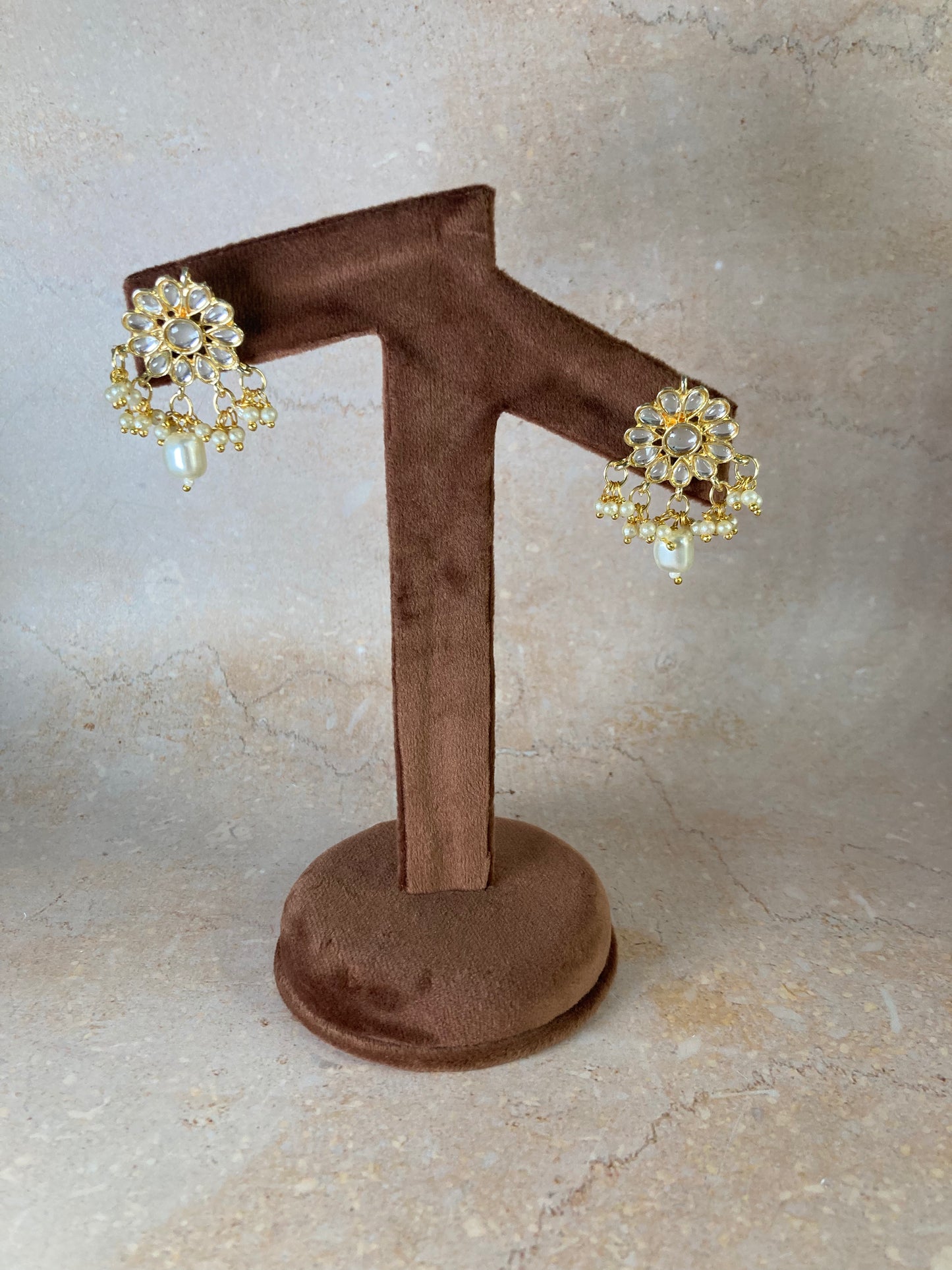 Alia 18K Gold Plated White Pearl Jewellery Set (ST723)