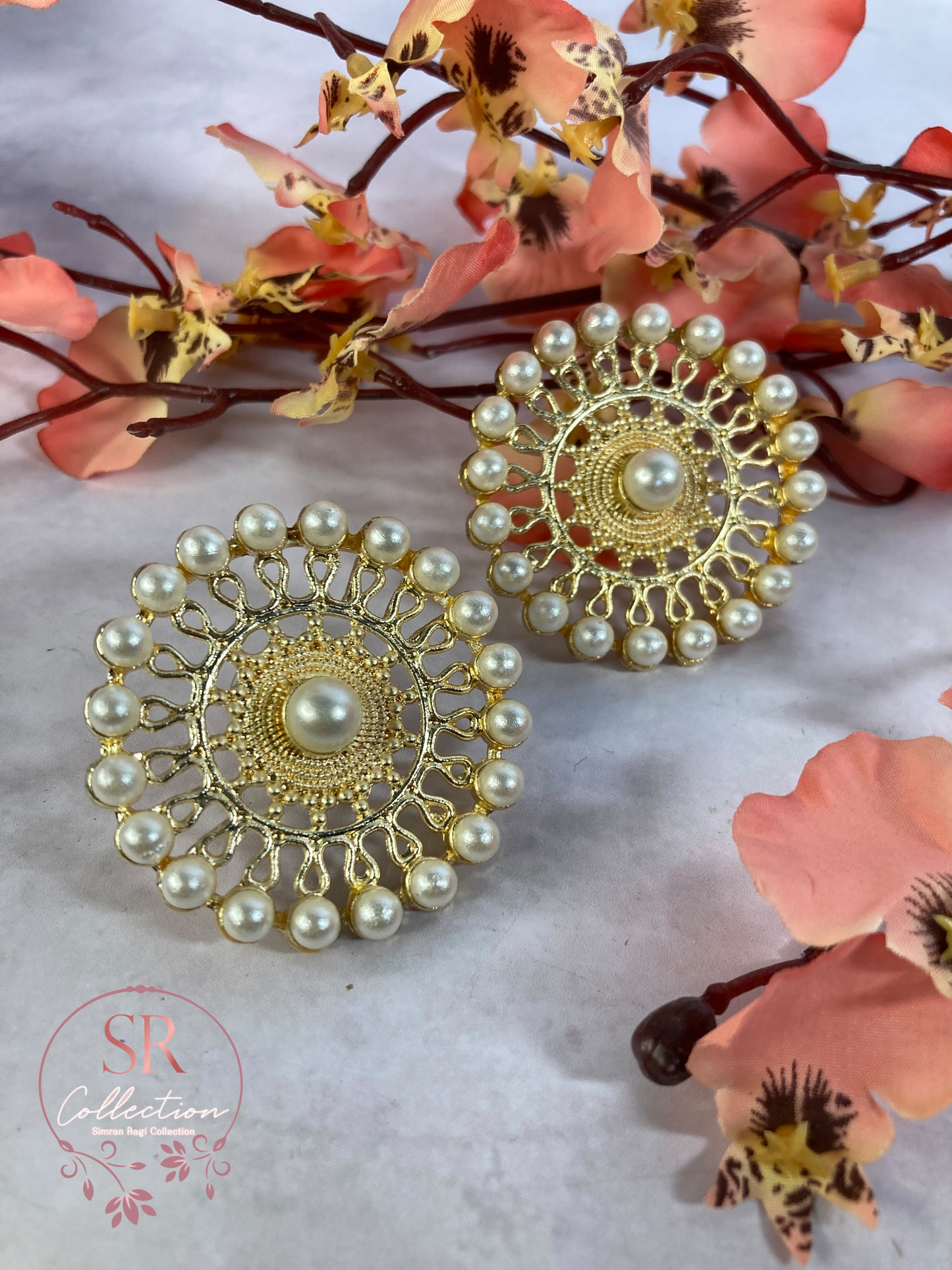 Sehar Traditional White Kundan Stud Earrings (ST231)