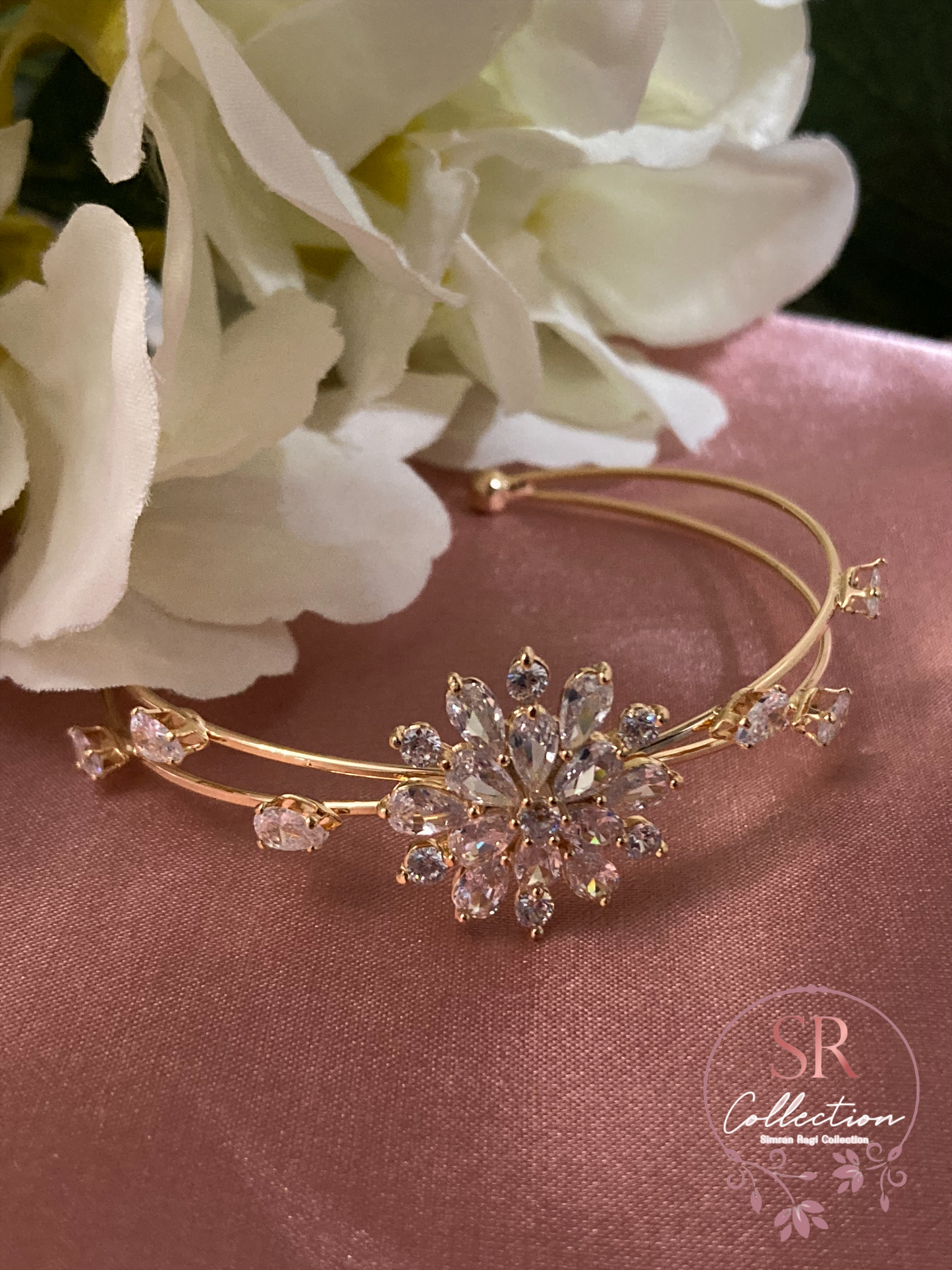 Zoey Flower Bangle (ST069) Gold