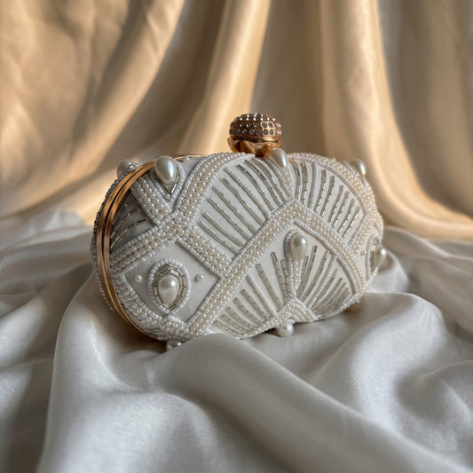 Gatsby Oval Pearl Clutch (ST1221)