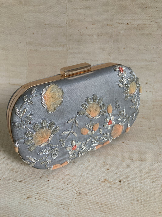 Suhaavi (ST841) (Grey)