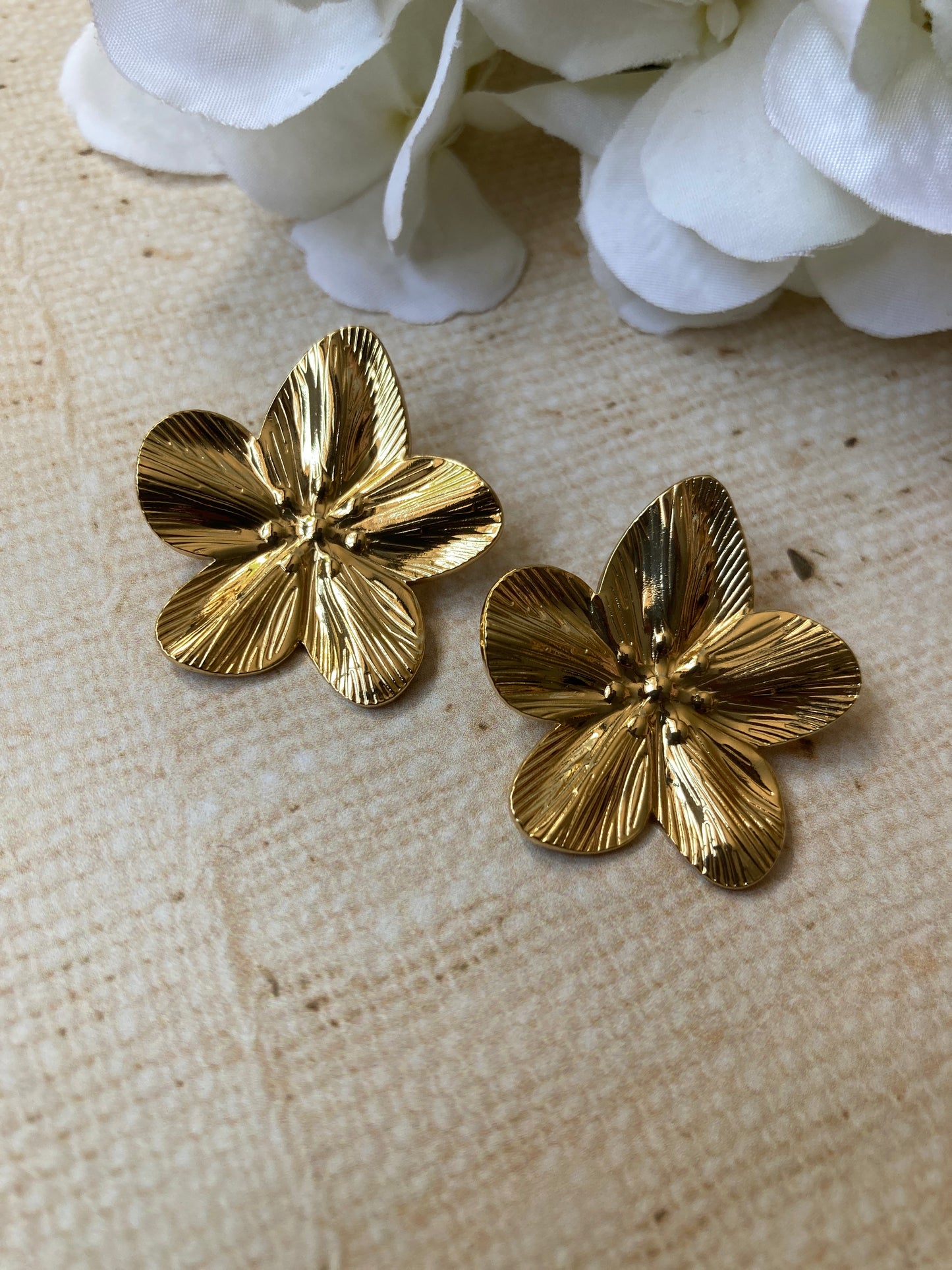 18K Gold Plated Gold Flower Earrings (ST1063)