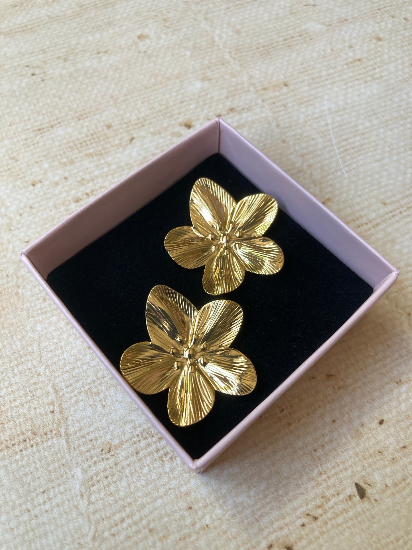 18K Gold Plated Gold Flower Earrings (ST1063)