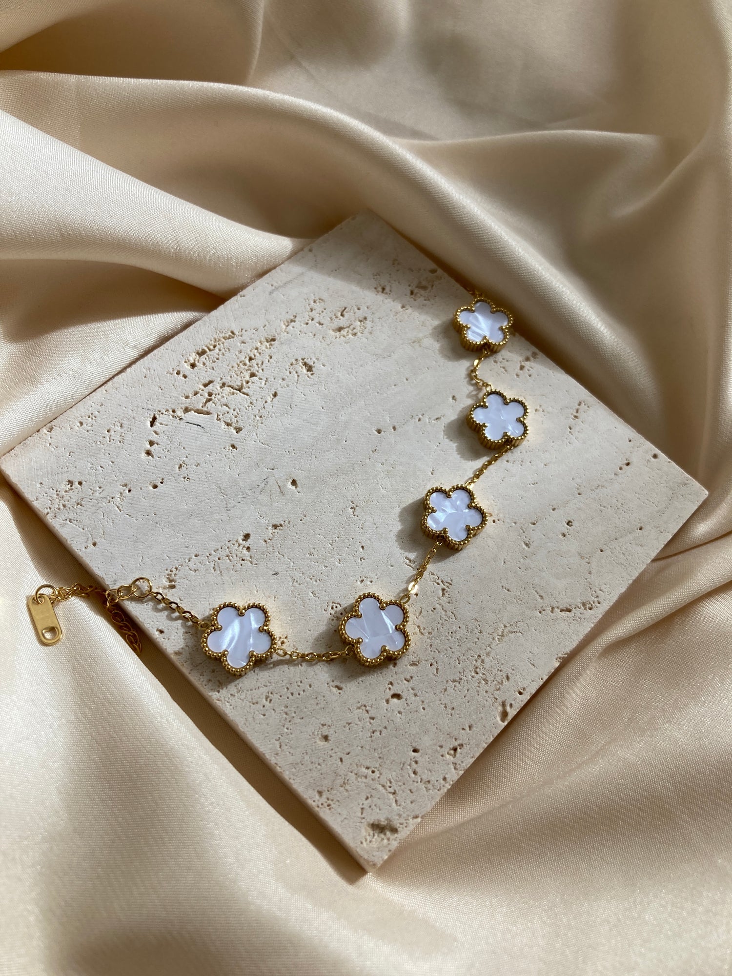 Gold Clover Bracelet 