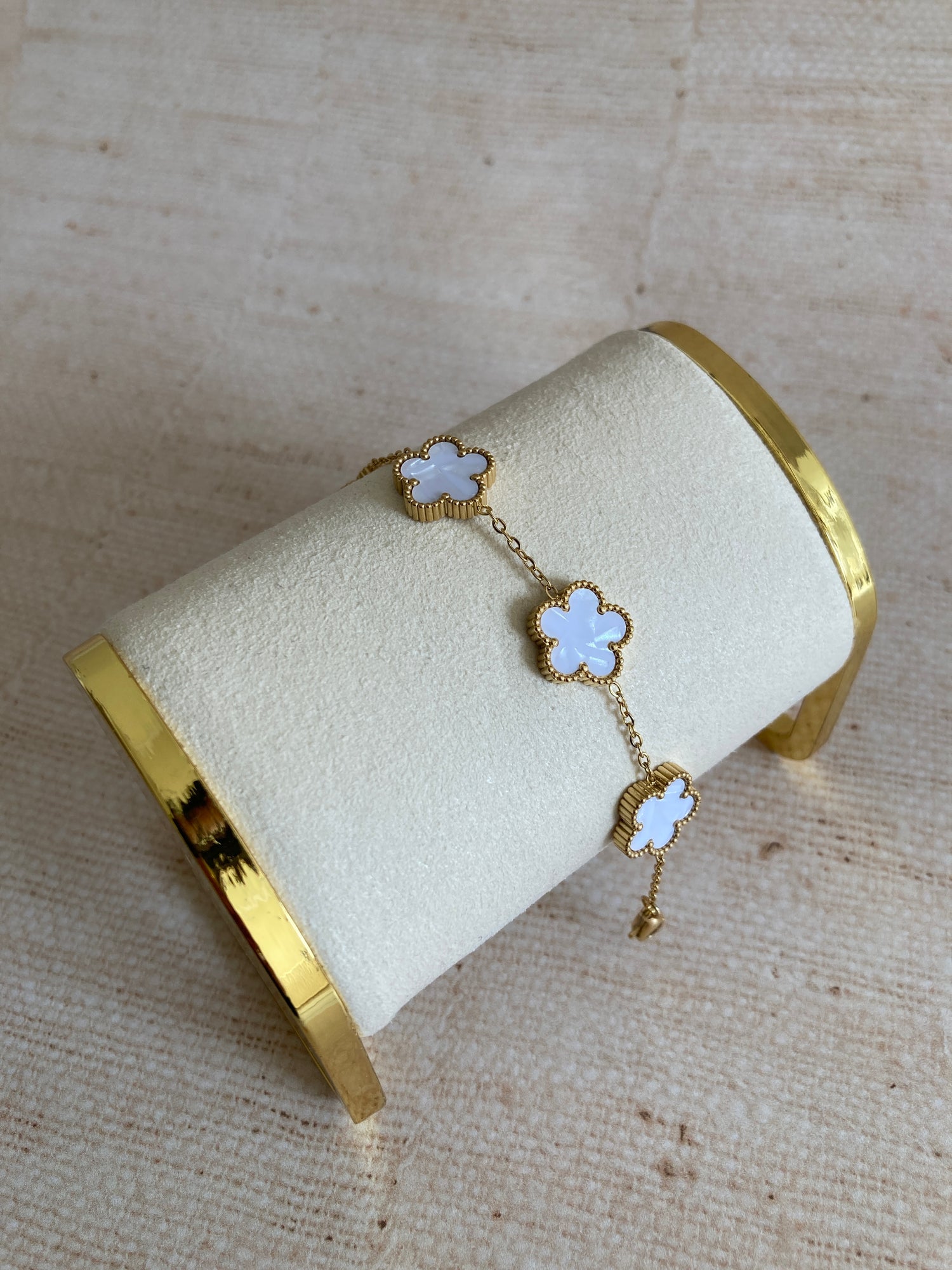 Gold Clover Bracelet 