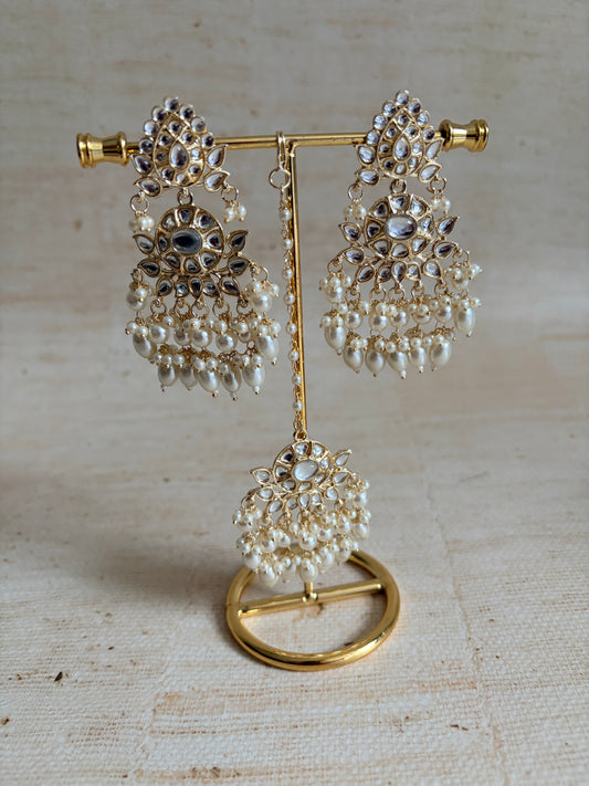 Riva White Gold Plated Kundan Earrings And Tikka Set (ST1061)