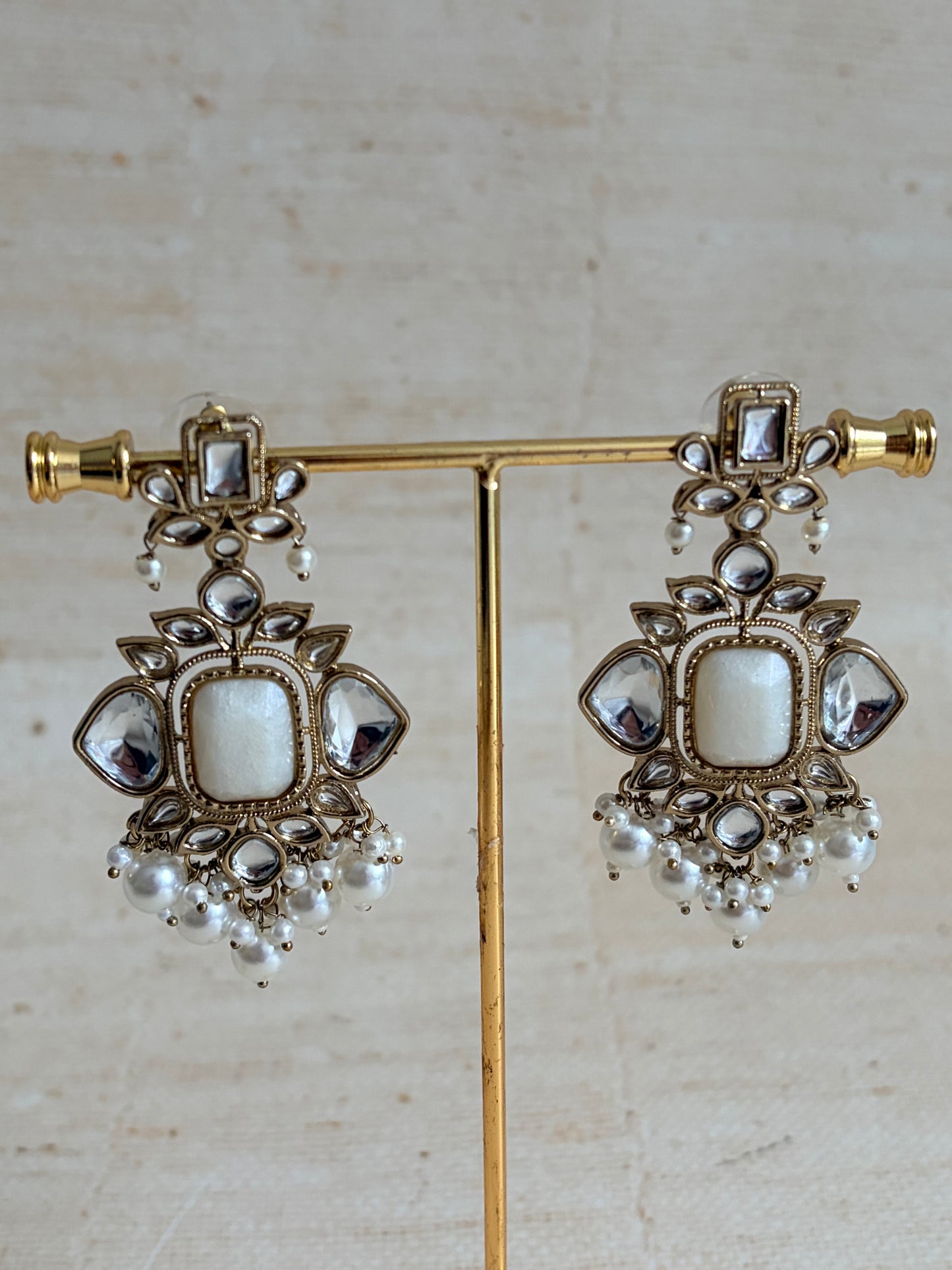 Sia White Kundan Pearl Earrings (ST1062)