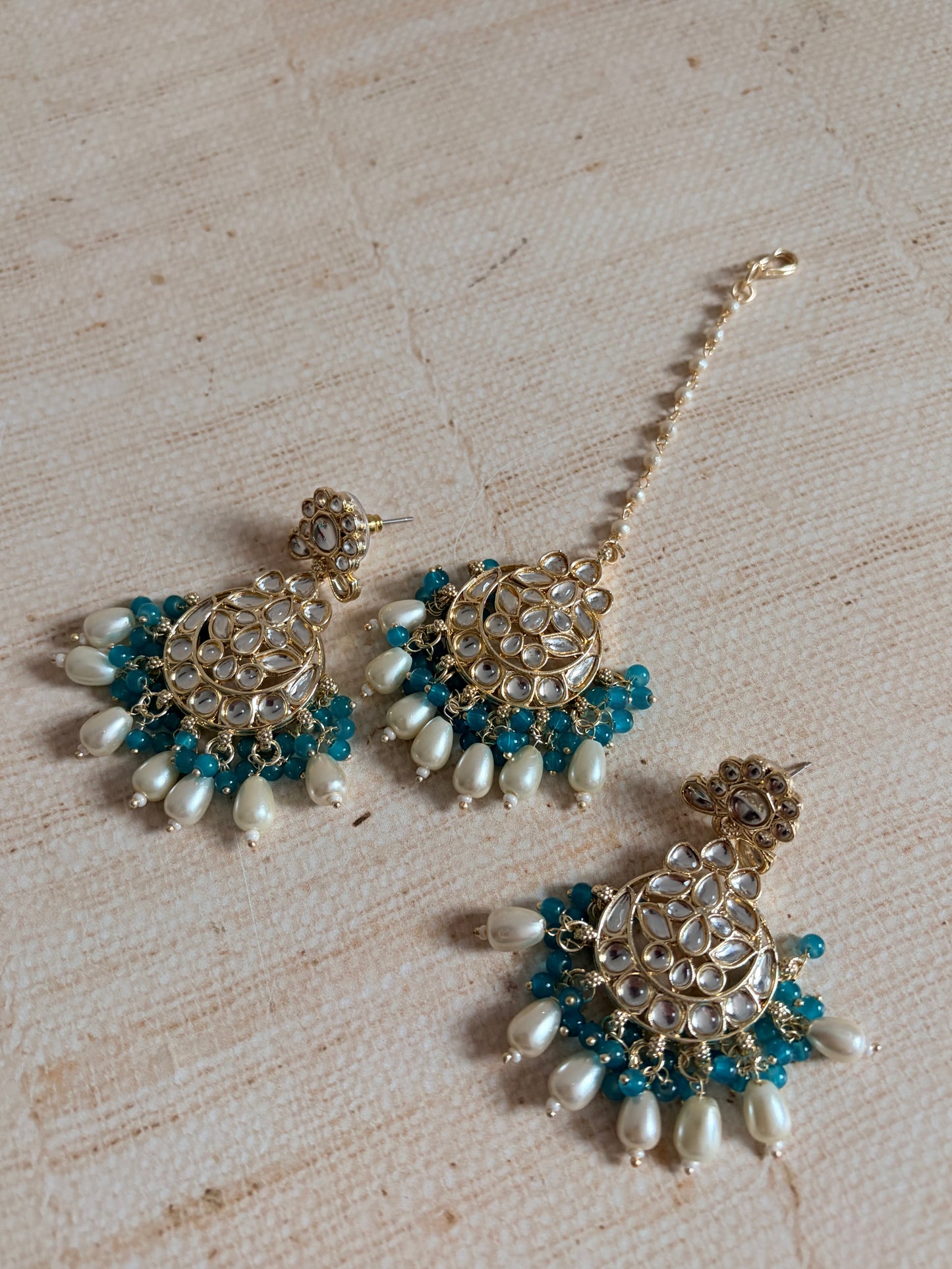 Noor Green Gold Plated Kundan Earrings And Tikka Set (ST979)