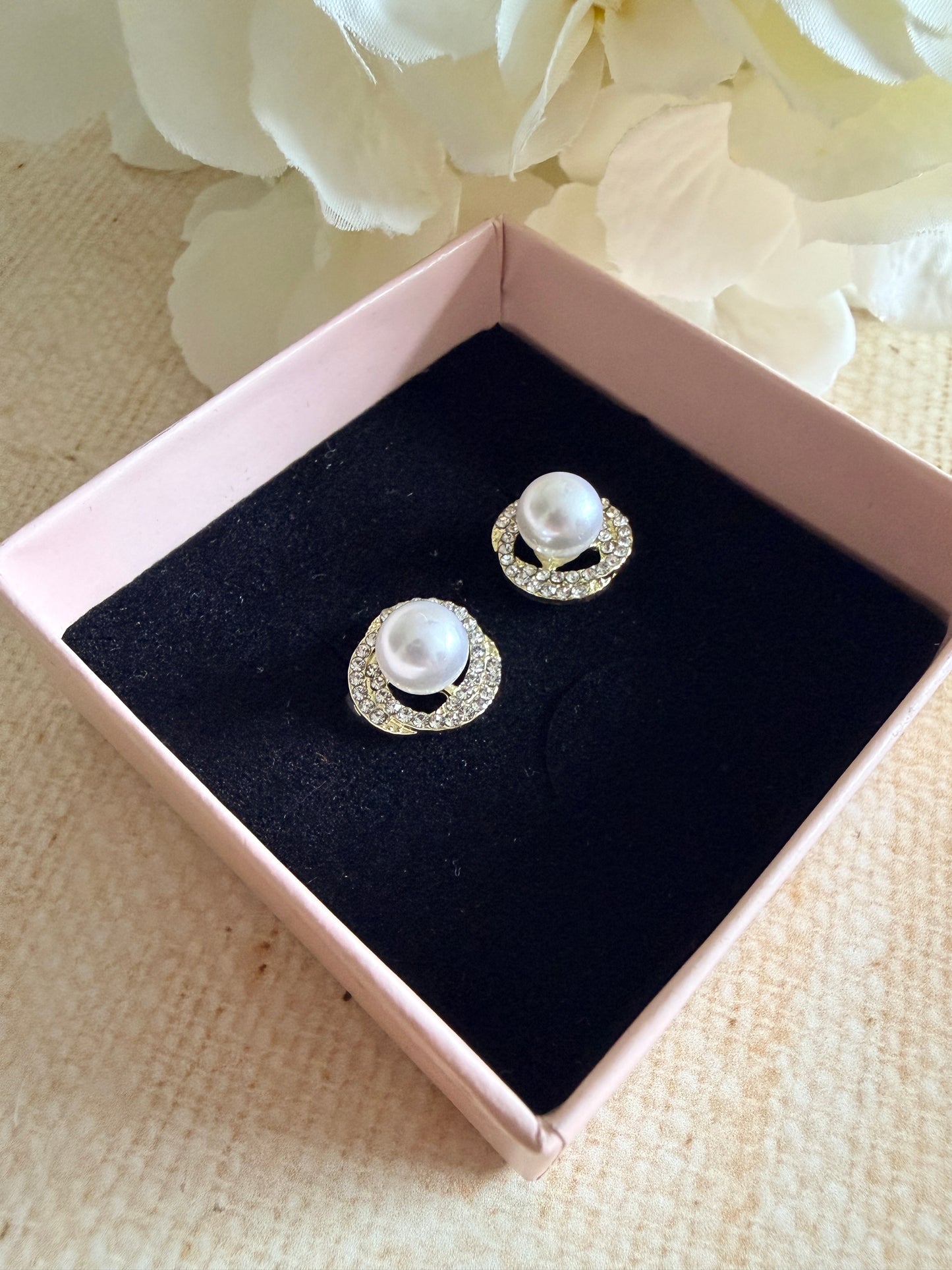 Gold Plated Pearl Stud Earrings (ST1099)