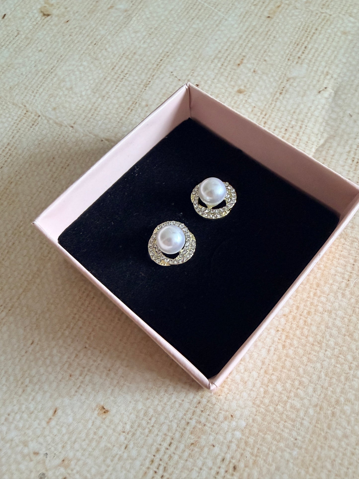 Gold Plated Pearl Stud Earrings (ST1099)