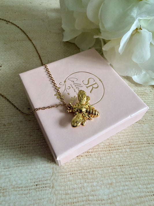 18K Gold Plated Bee Pendant Necklace (ST1098)(Gold)