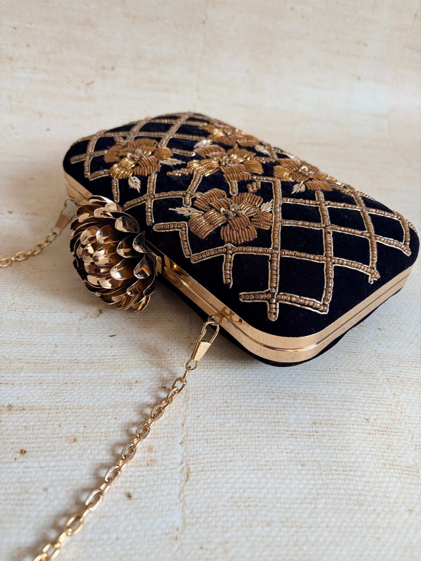 Jind (Rectangular Velvet Clutch) (Black) (ST1047)