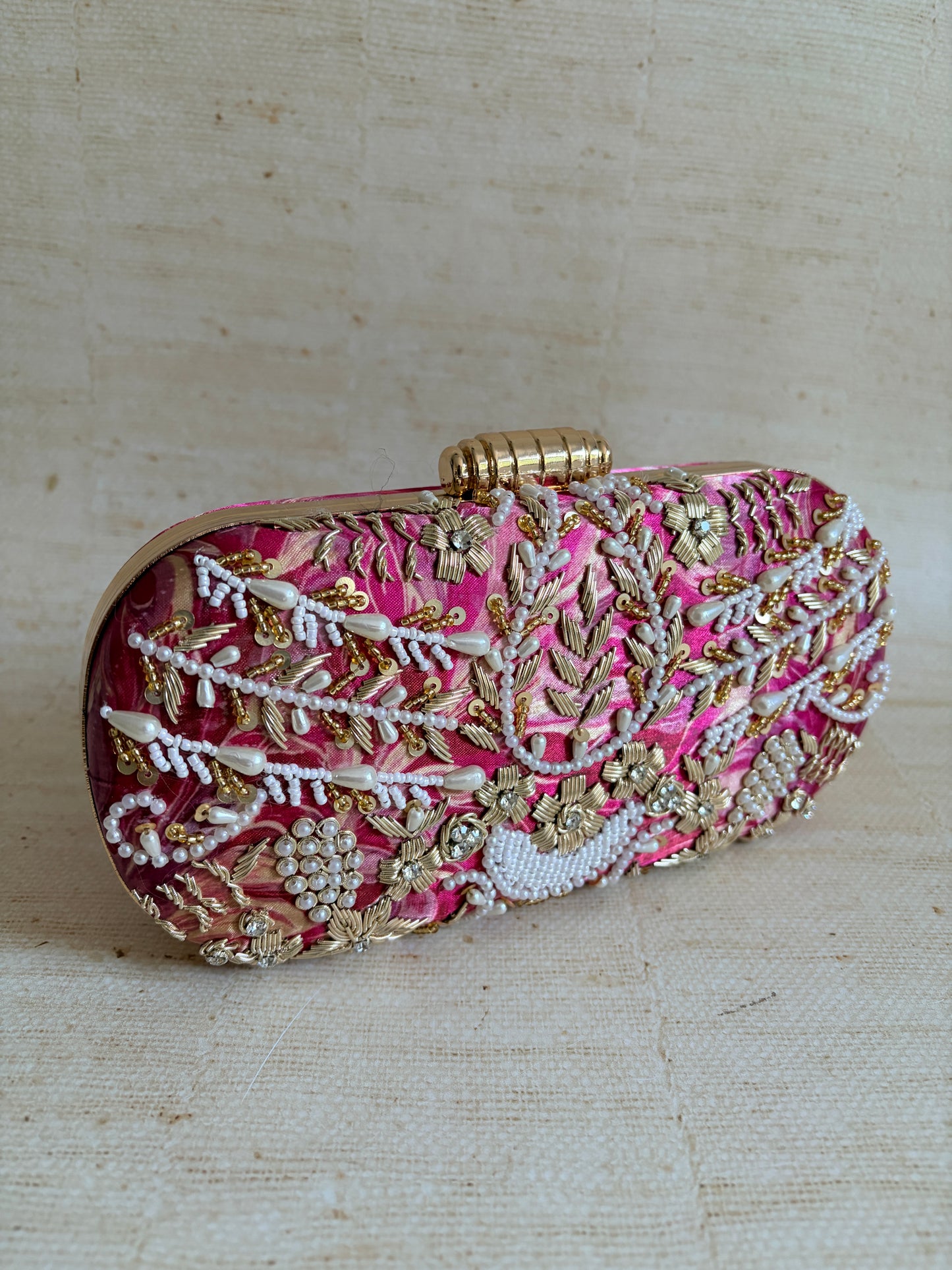 Amelia Pearl Capsule Clutch (ST1100) (Pink)