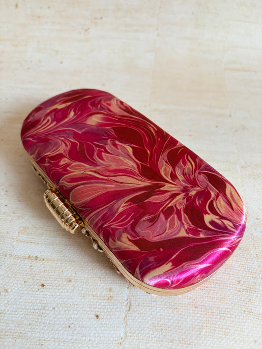 Amelia Pearl Capsule Clutch (ST1100) (Pink)