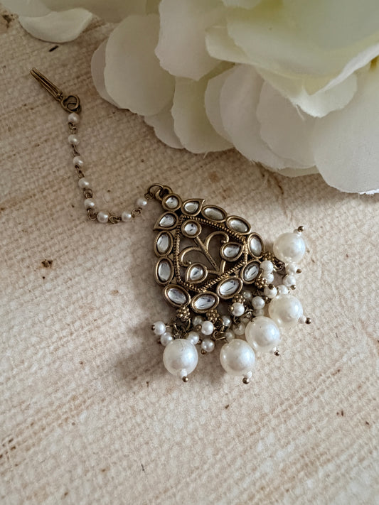 Antique Gold Kundan And Pearl Tikka (ST1114)