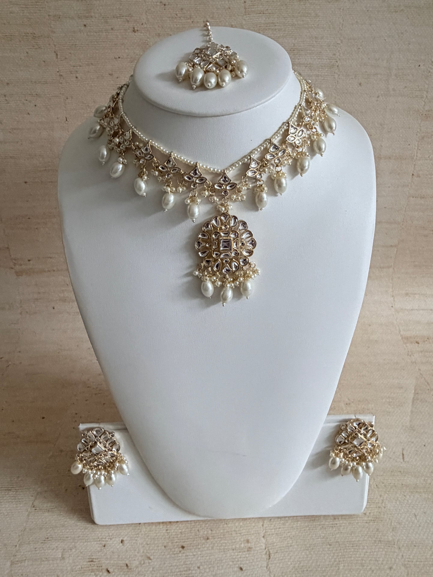 Ruhani White Kundan Gold Plated Pearl Set (ST1106)