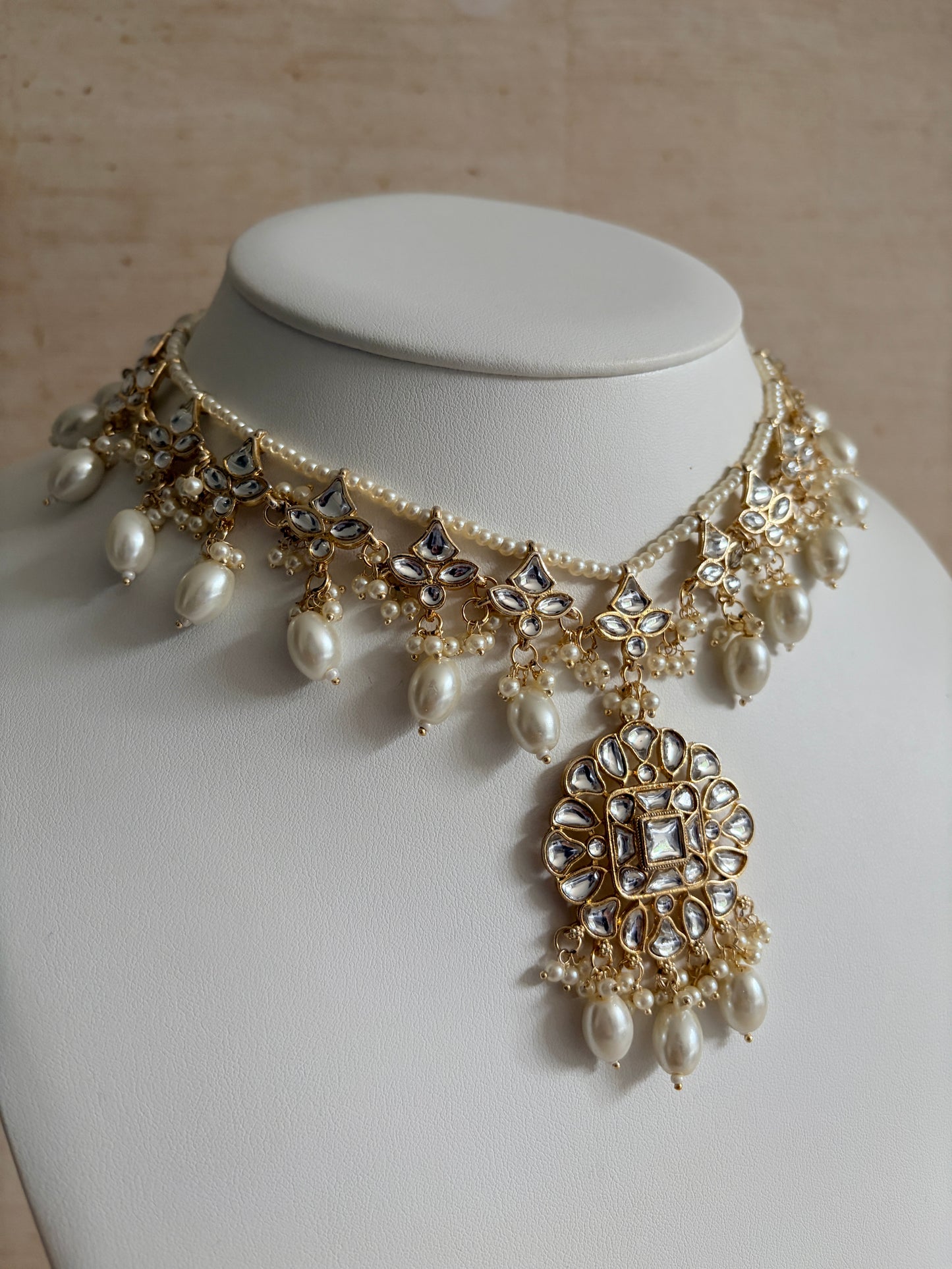 Ruhani White Kundan Gold Plated Pearl Set (ST1106)