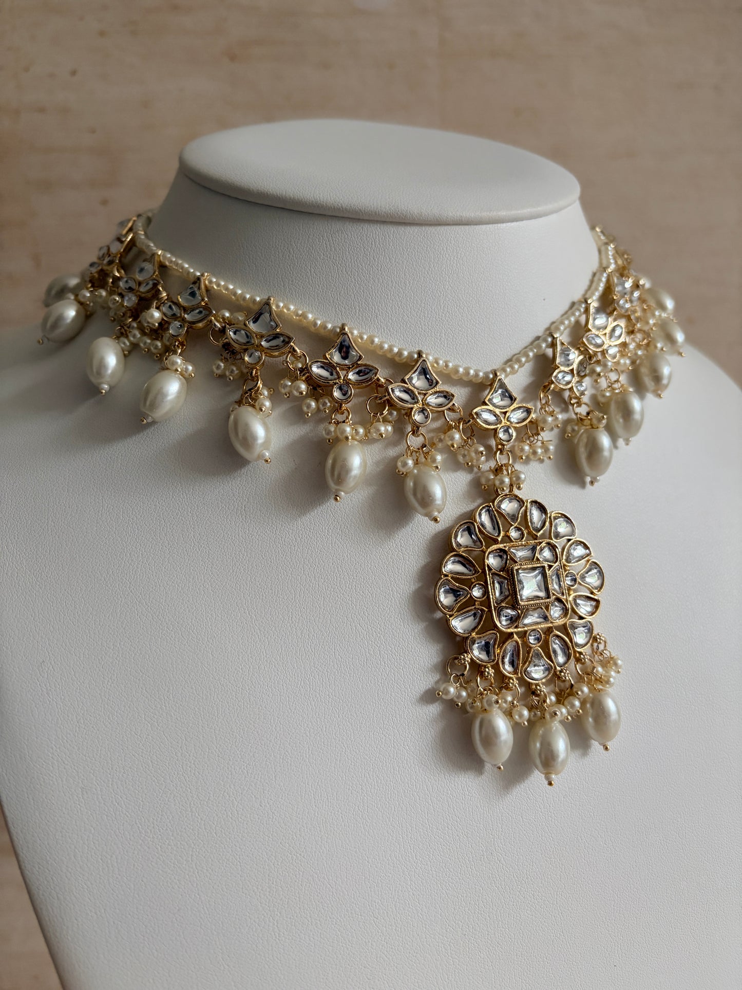 Ruhani White Kundan Gold Plated Pearl Set (ST1106)