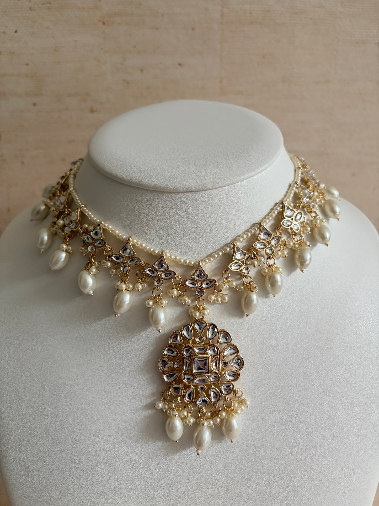 Ruhani White Kundan Gold Plated Pearl Set (ST1106)
