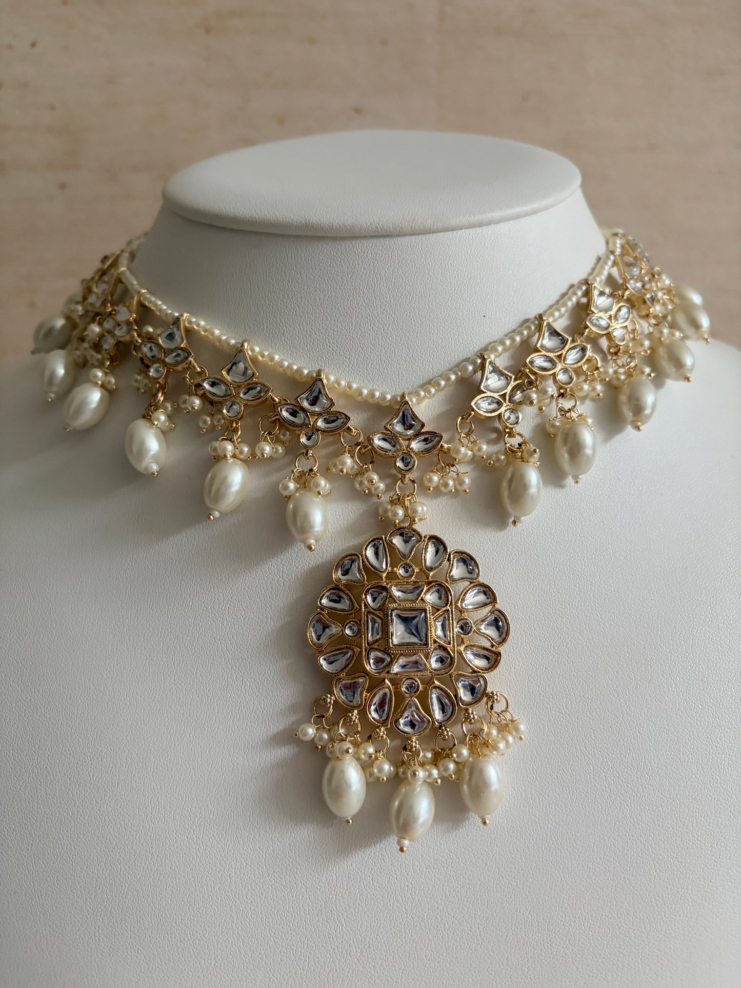 Ruhani White Kundan Gold Plated Pearl Set (ST1106)