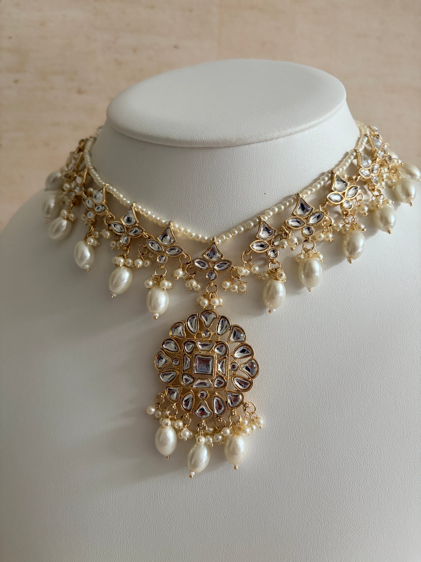 Ruhani White Kundan Gold Plated Pearl Set (ST1106)