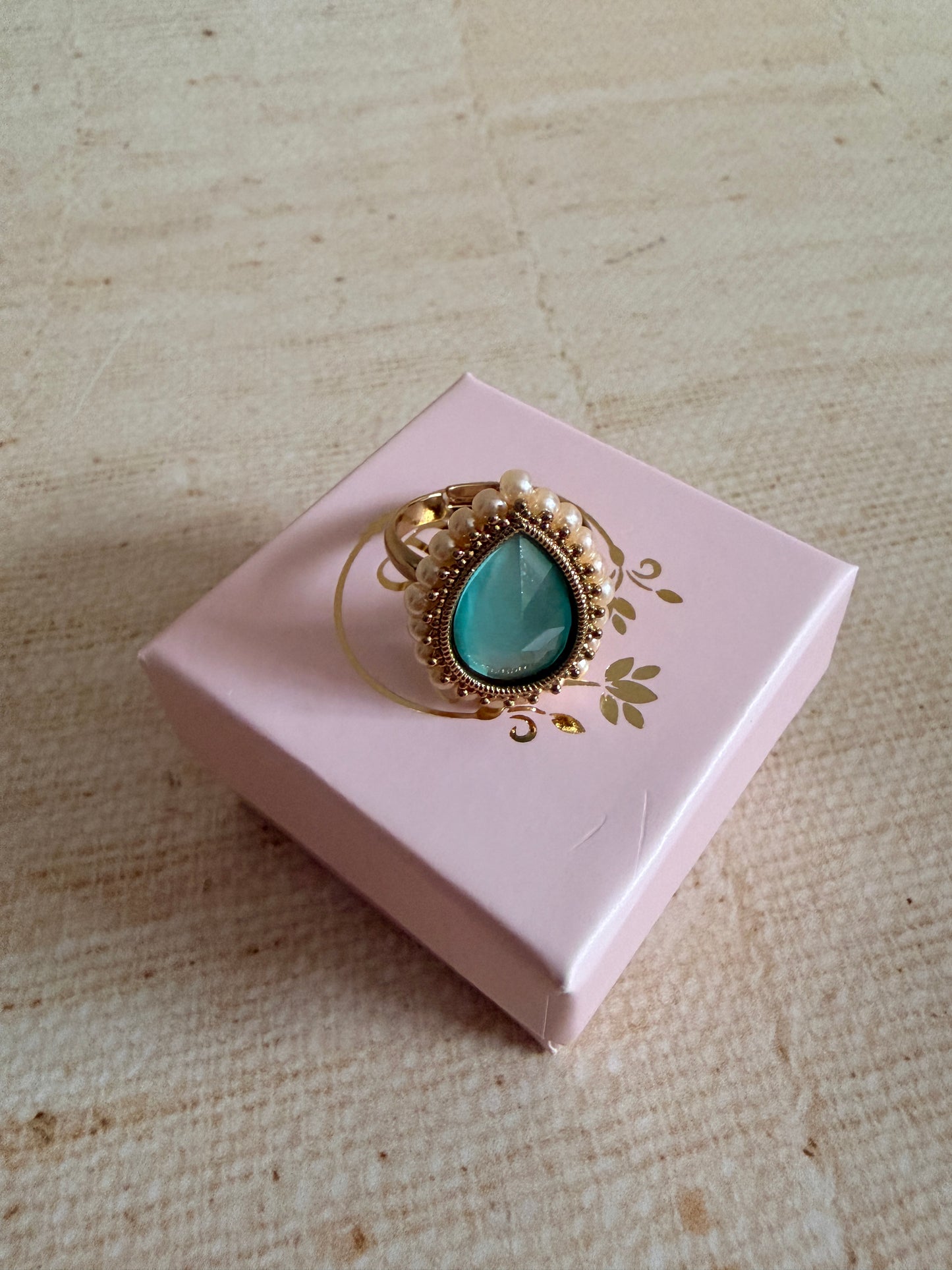 Maya Emerald Green Pearl Gold Ring (ST1109)