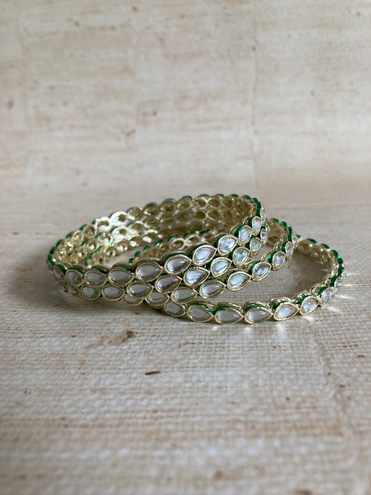 Zahoor Antique Gold Plated Kundan Bangles 2.6 (ST925)