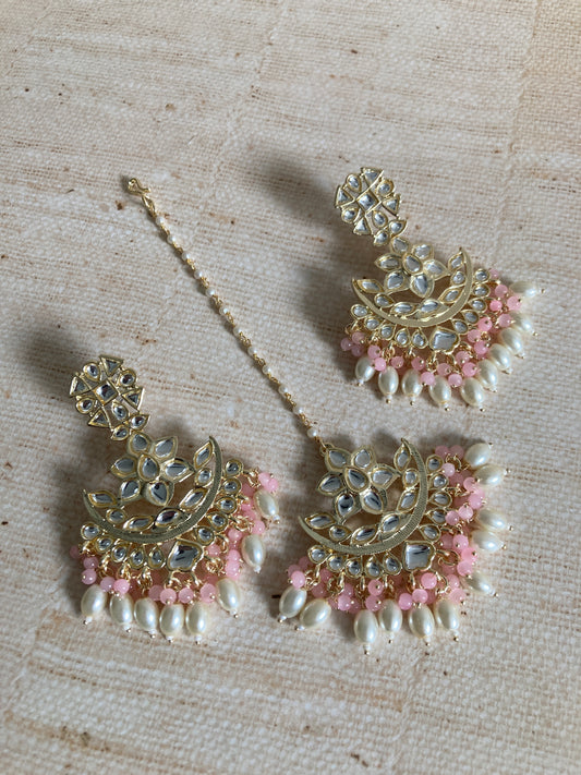 Ravina Pink Gold Plated Kundan Pearl Earrings And Tikka Set (ST942)