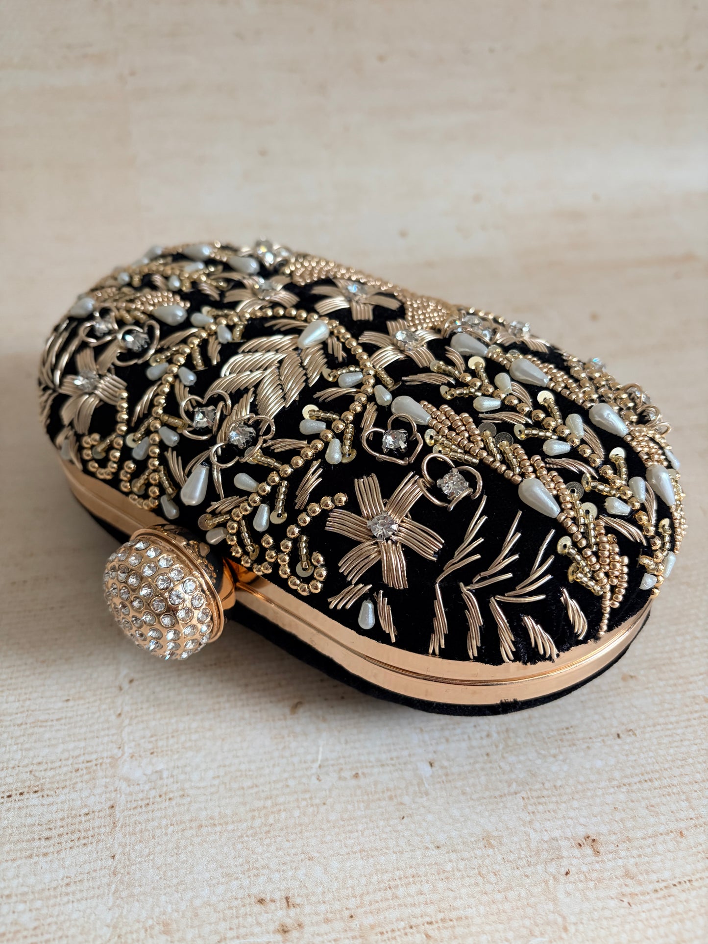 Ambrose (Oval Clutch)(Black) (ST266)