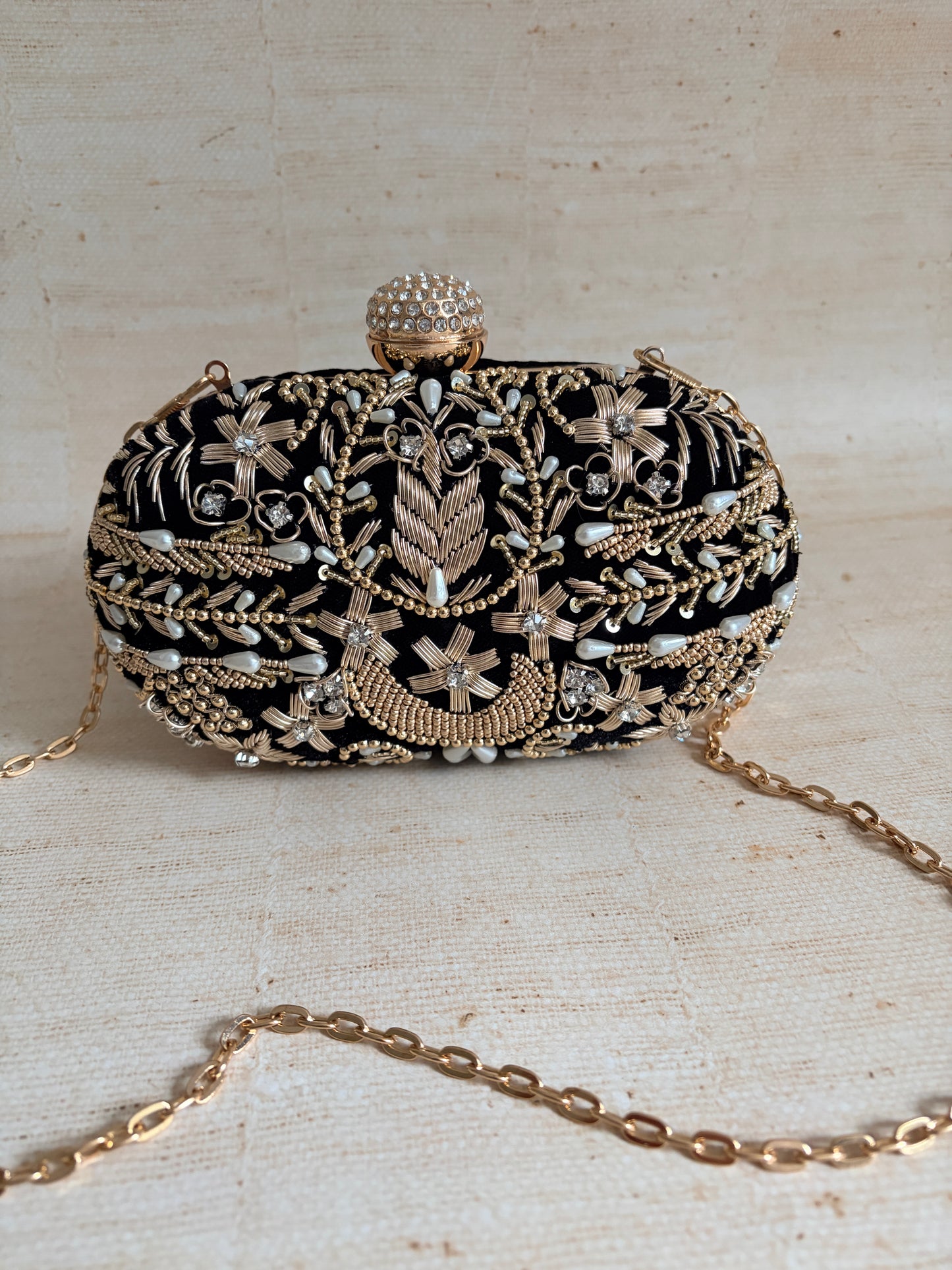 Ambrose (Oval Clutch)(Black) (ST266)