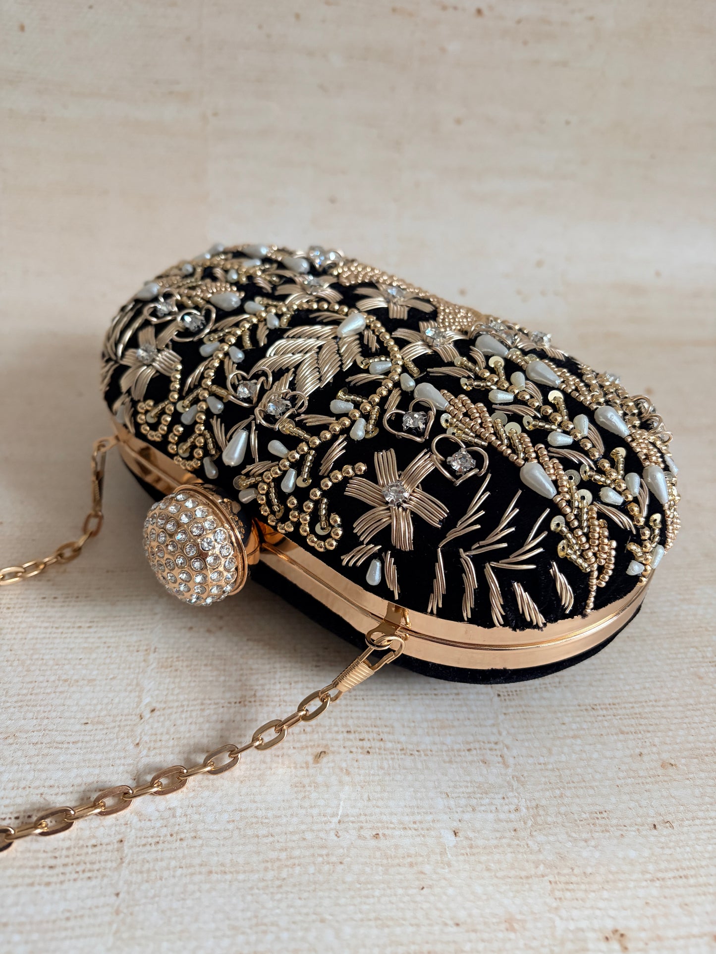 Ambrose (Oval Clutch)(Black) (ST266)